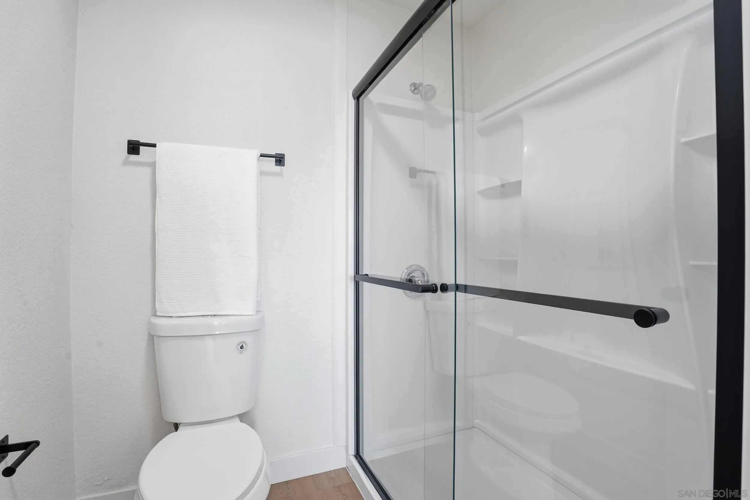 https://cdn.realtyfeed.com/cdn/127/260009659/b13eed4efa79000fd422d8276ab43c34.webp