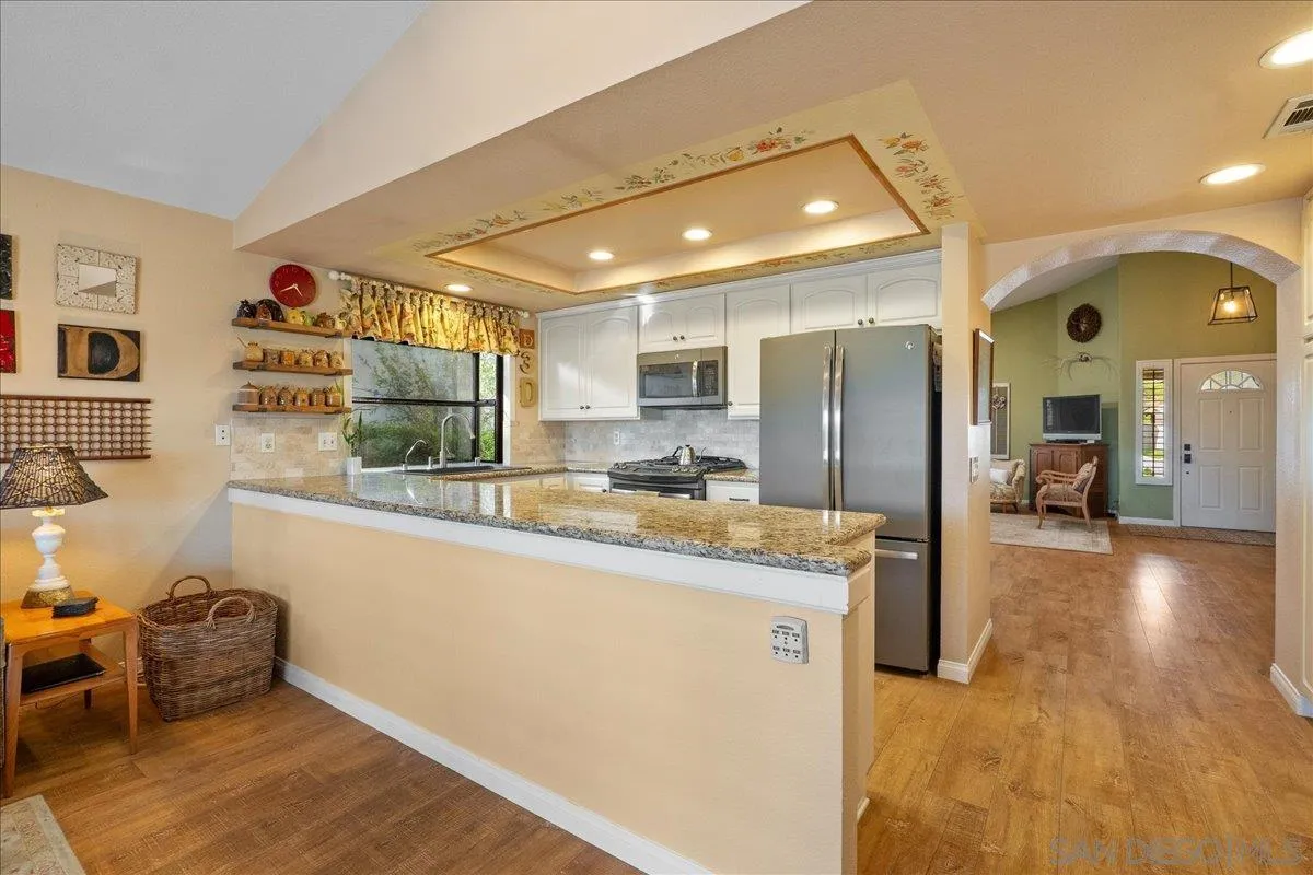 https://cdn.realtyfeed.com/cdn/127/260009660/d8f9a965c120eb1ef1367633cd9faff1.webp