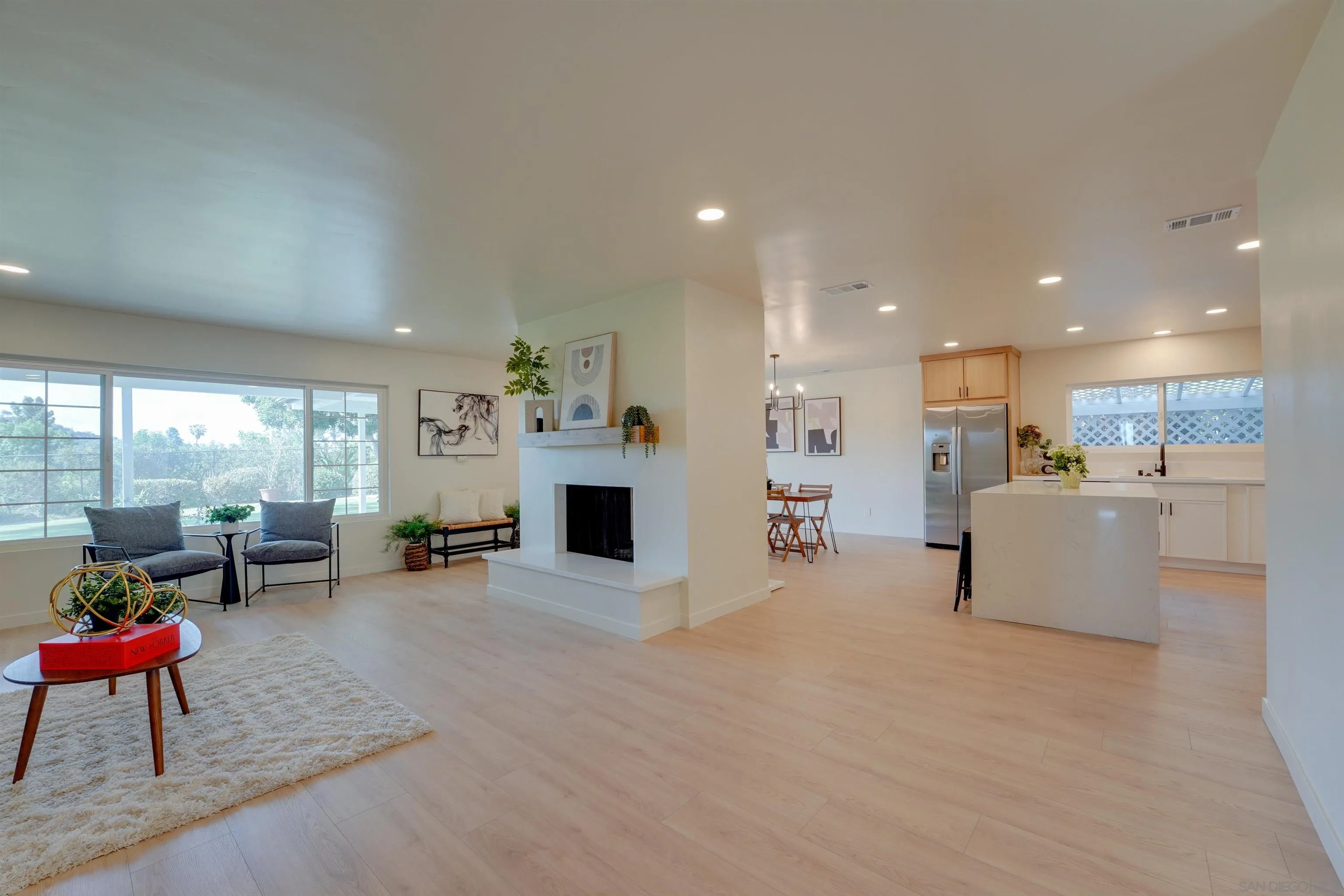 https://cdn.realtyfeed.com/cdn/127/260009662/c969959ac57148c5f0ac6a27c2b1bfcd.webp