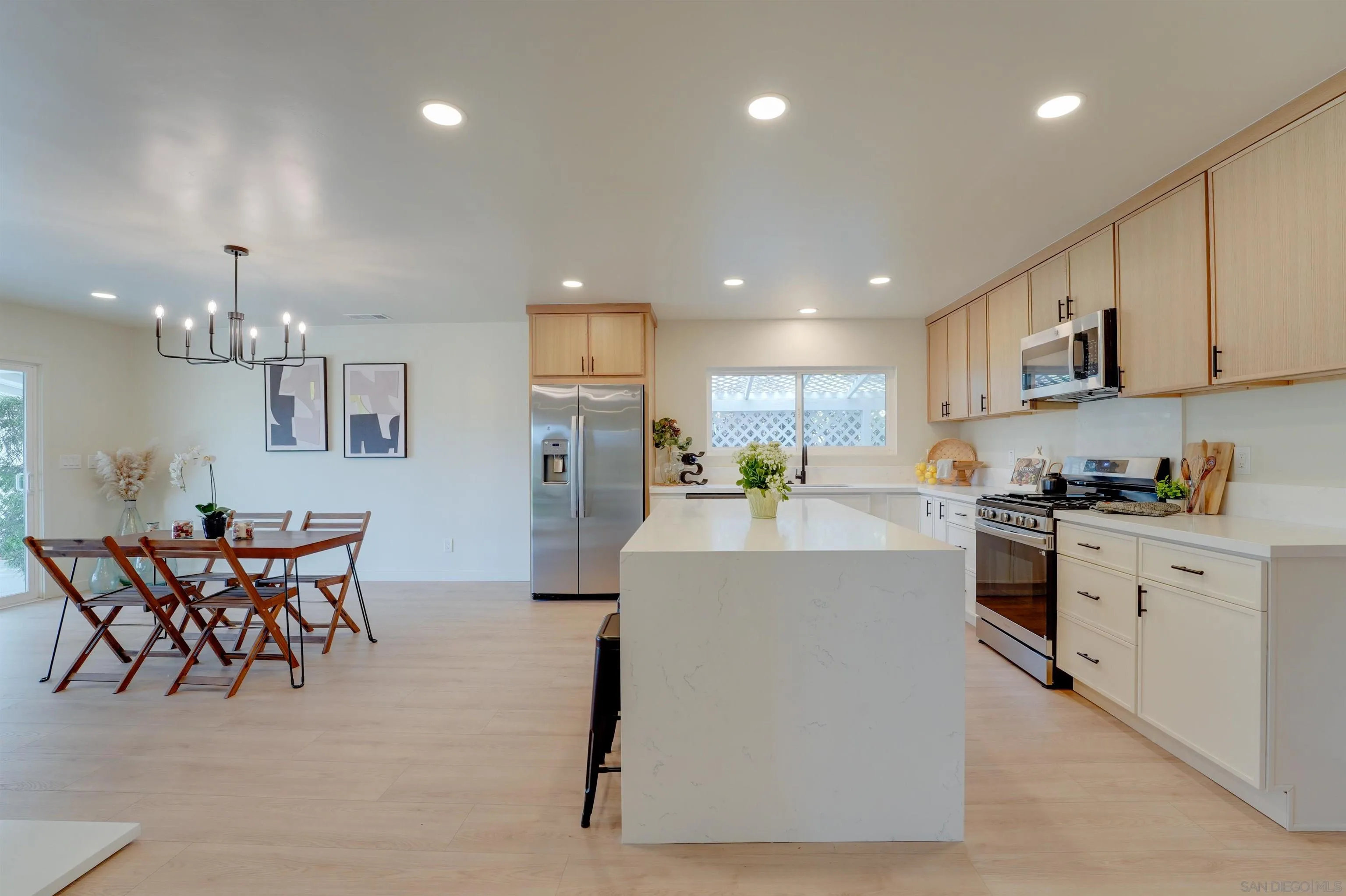 https://cdn.realtyfeed.com/cdn/127/260009662/f097151d08268310631a7a27e08fa9ed.webp