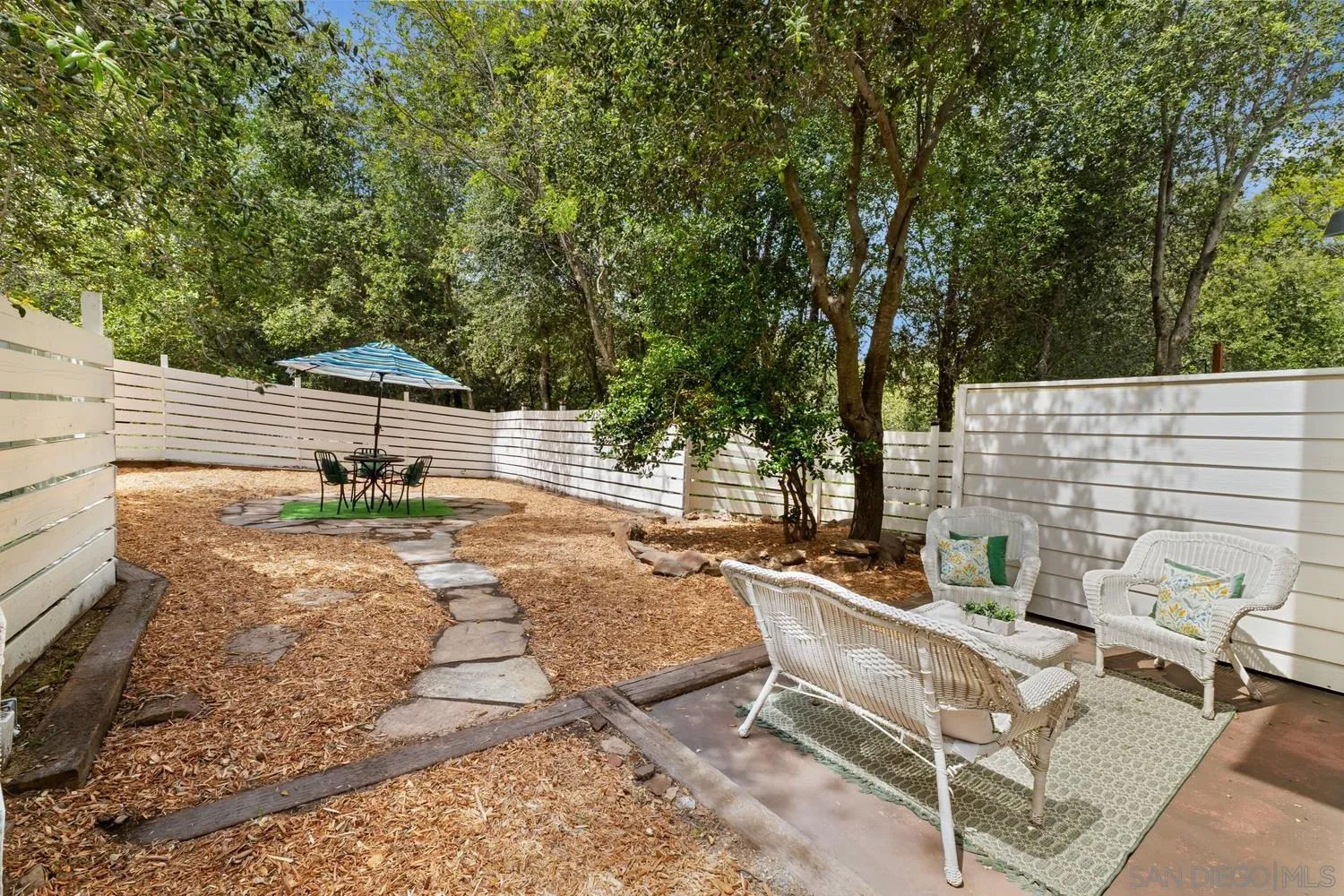 https://cdn.realtyfeed.com/cdn/127/260009666/34185b0f72963d1cb4df3383bcf7b2f2.webp