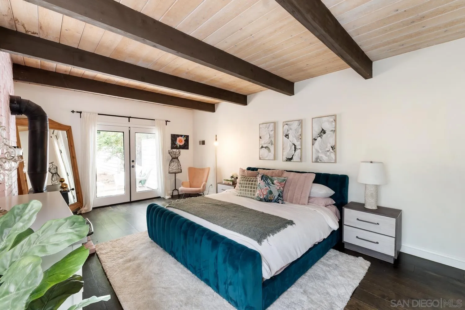 https://cdn.realtyfeed.com/cdn/127/260009666/476e85a5c6775a32414ab72fb8b551a3.webp