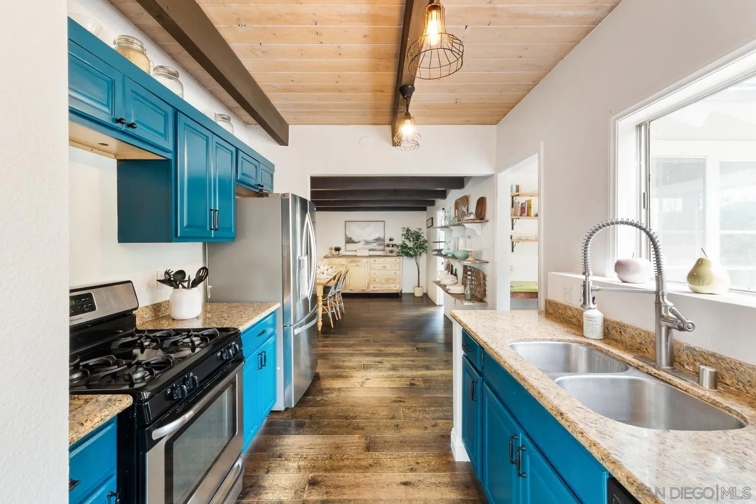 https://cdn.realtyfeed.com/cdn/127/260009666/590f34cdc99f72a9b03da3381419dd25.webp