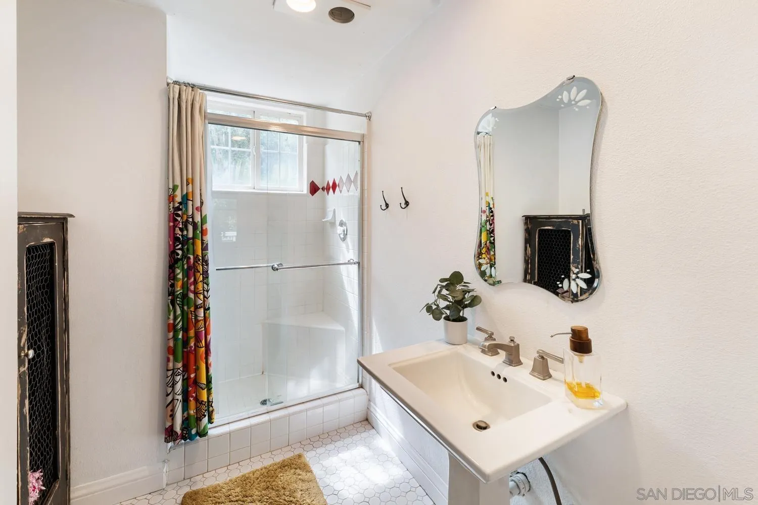 https://cdn.realtyfeed.com/cdn/127/260009666/67990ddaa6e76066e897ea064781b6be.webp
