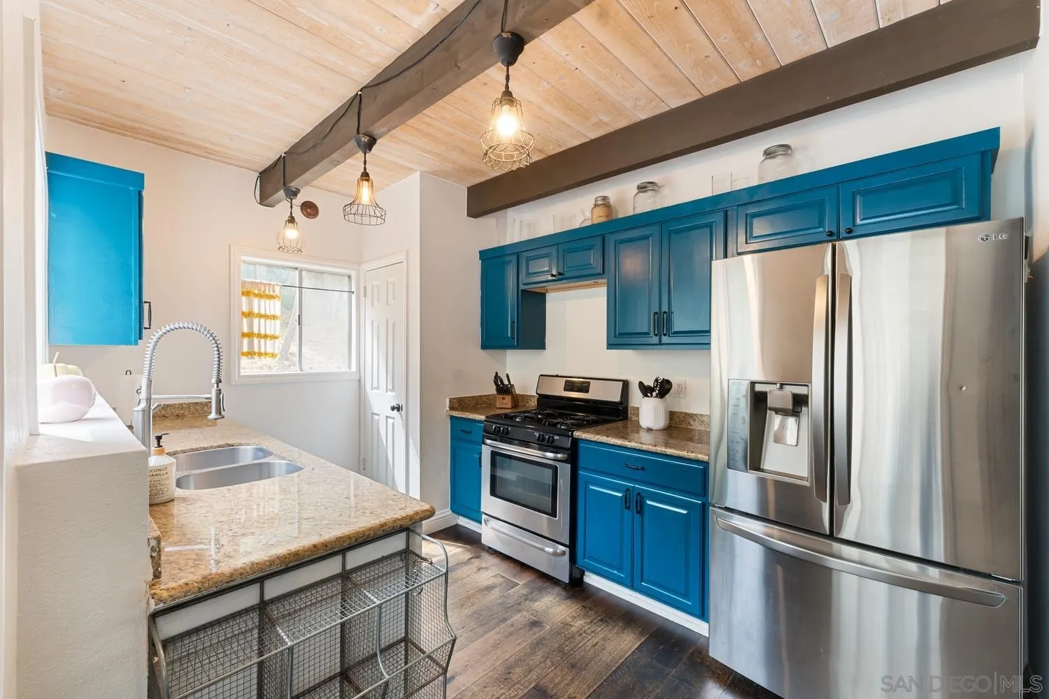 https://cdn.realtyfeed.com/cdn/127/260009666/6d9be0039b96df1520cad96e1edc19ab.webp