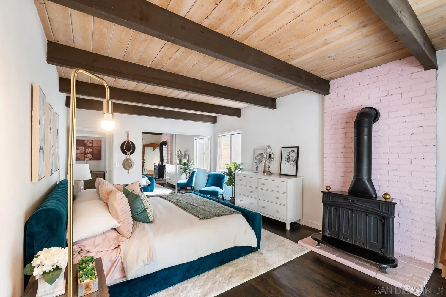 https://cdn.realtyfeed.com/cdn/127/260009666/76c40ef65d500096ccf25c33f07211c5.webp