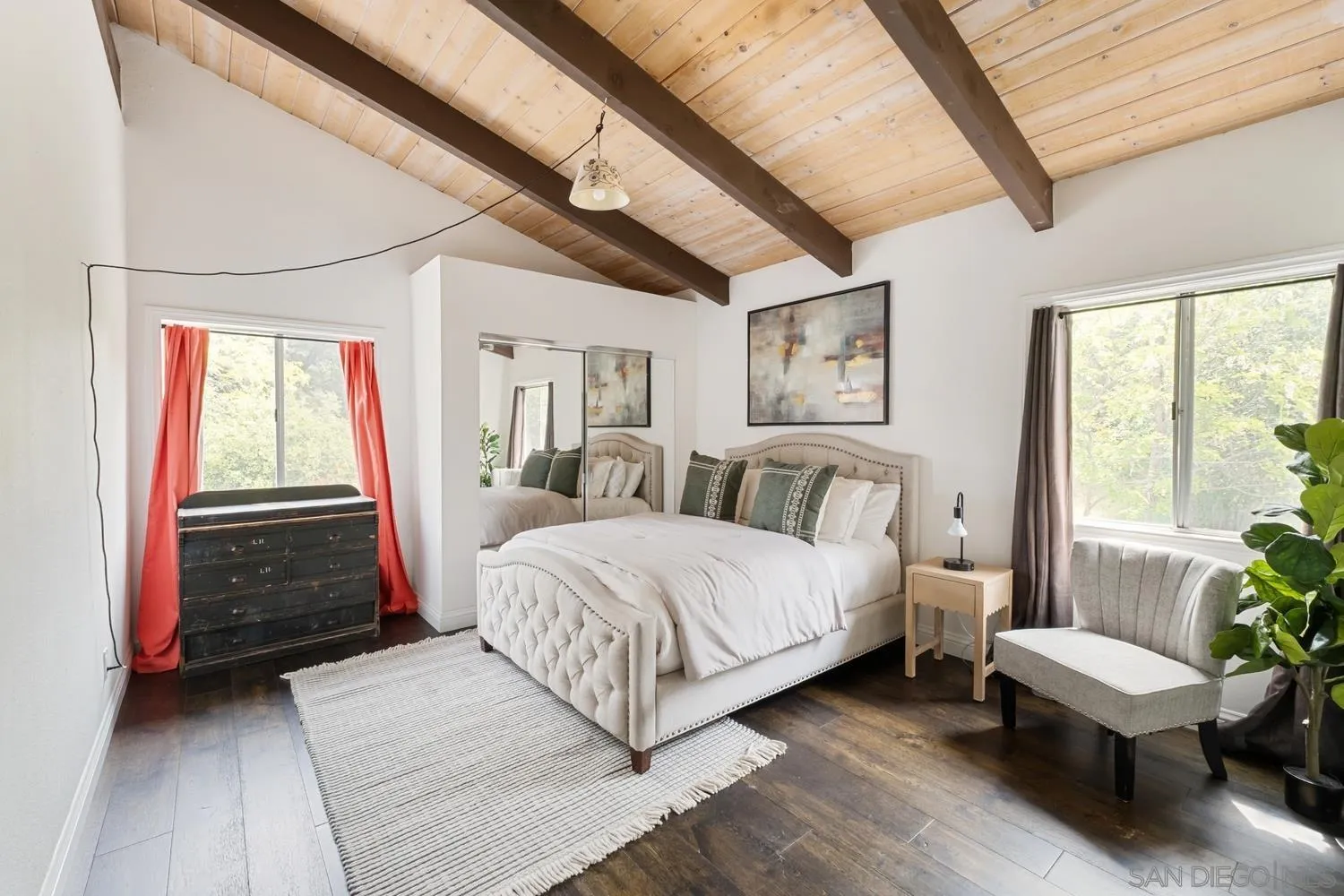 https://cdn.realtyfeed.com/cdn/127/260009666/ba59164bc5785be13a3b16d282e55eb7.webp