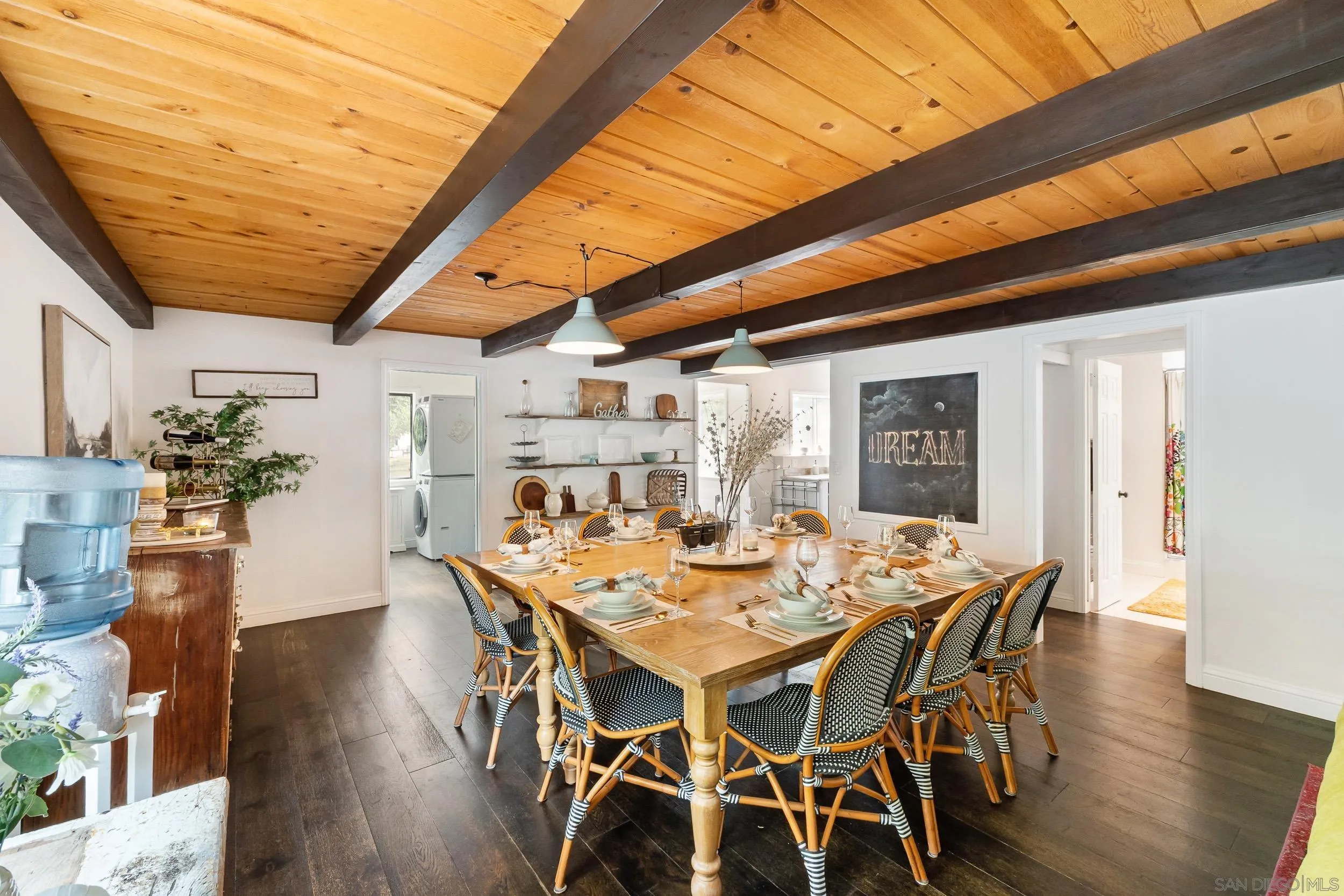 https://cdn.realtyfeed.com/cdn/127/260009666/f67d790e271f719d17358477090e306e.webp