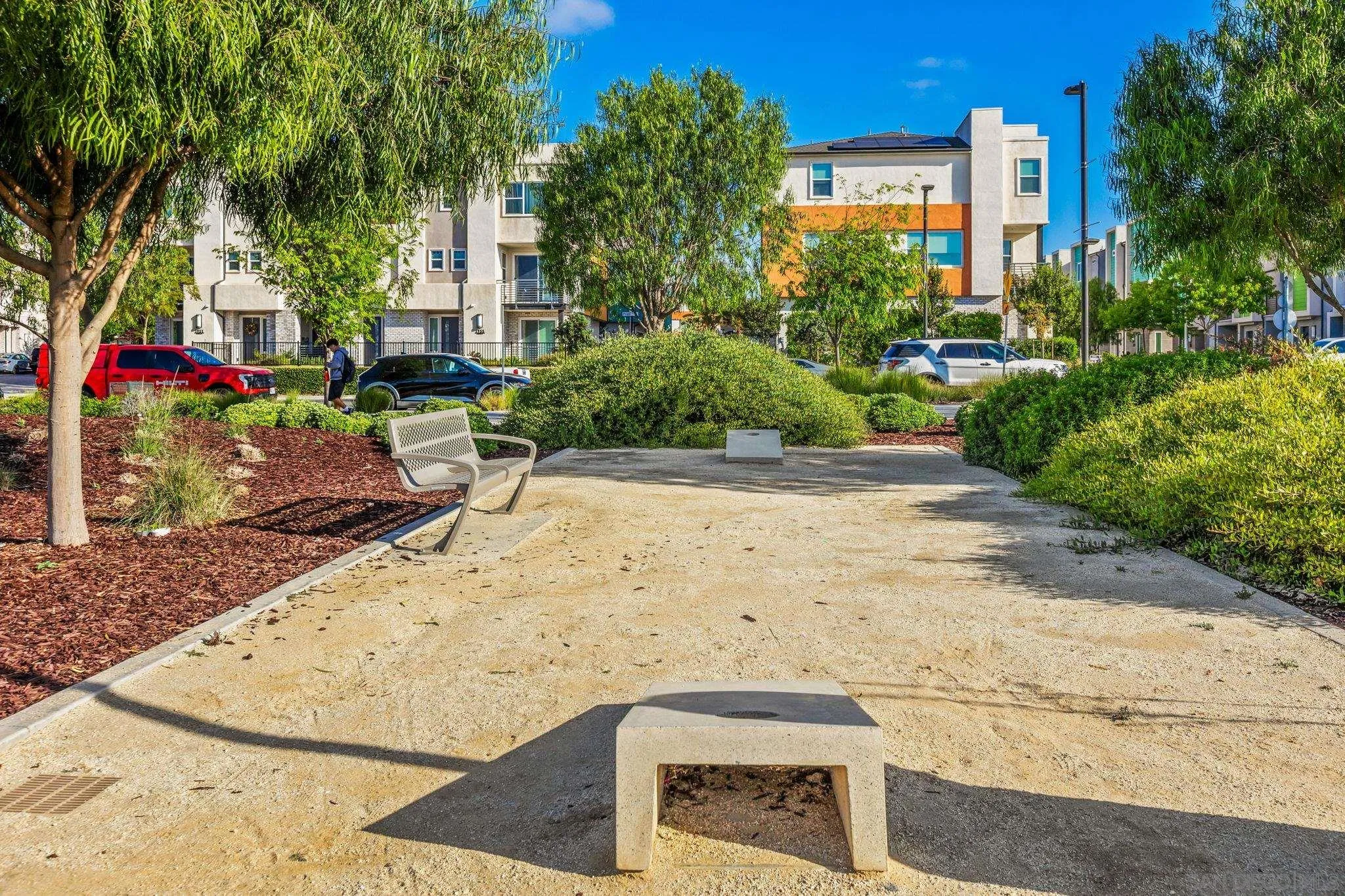 Photo #33: 260009668 Listing: Photo #33