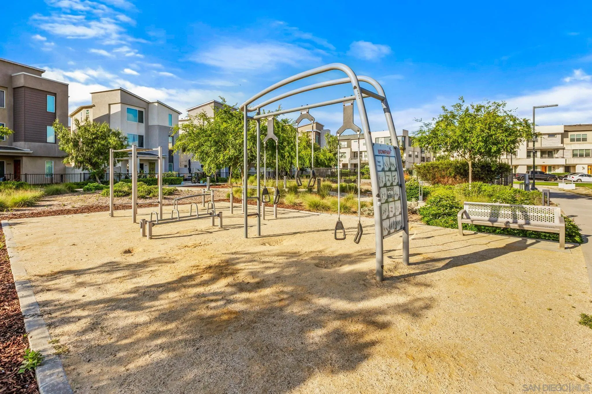 Photo #33: 260009668 Listing: Photo #33