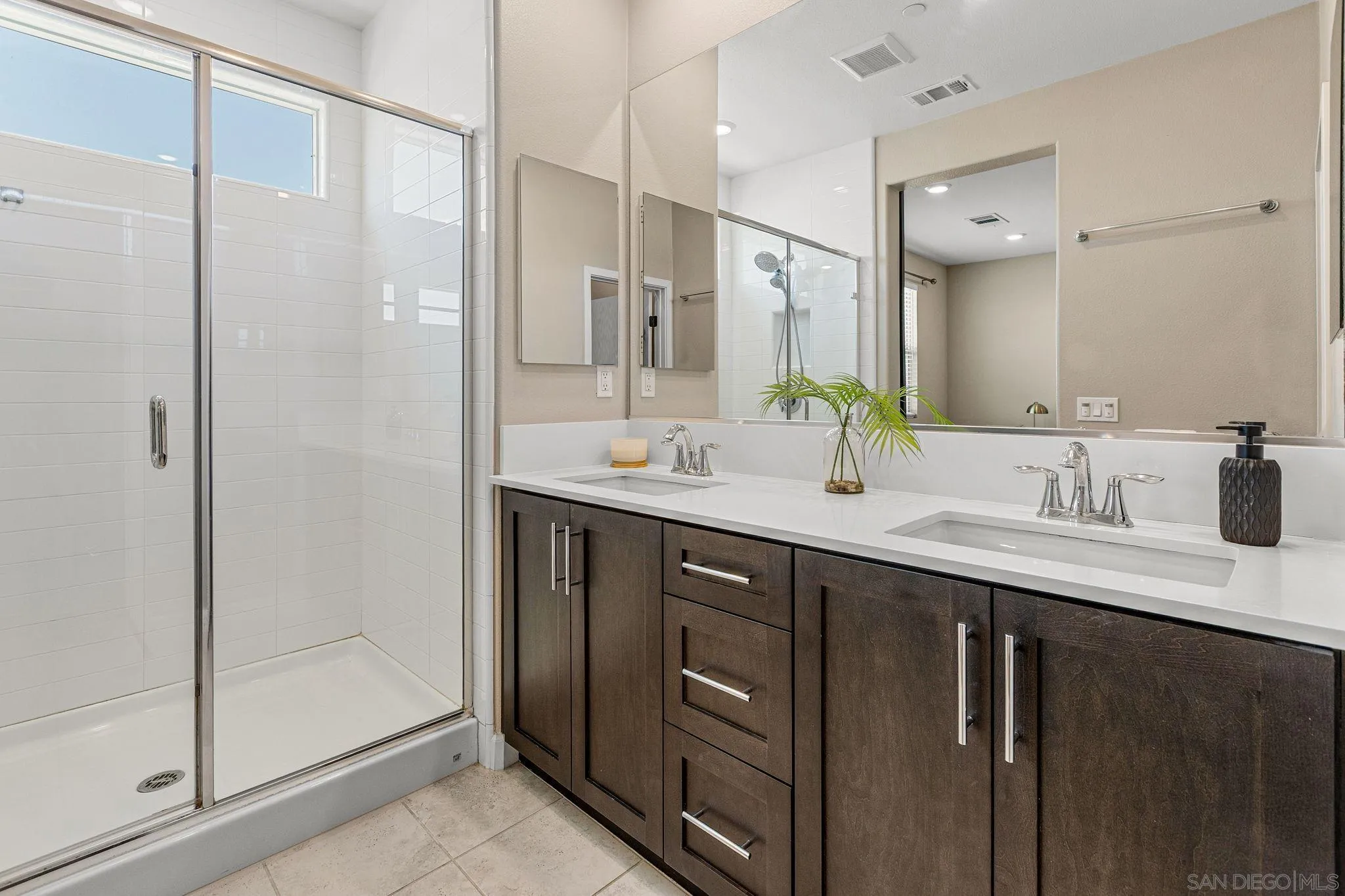 Photo #14: 260009668 Listing: Photo #14