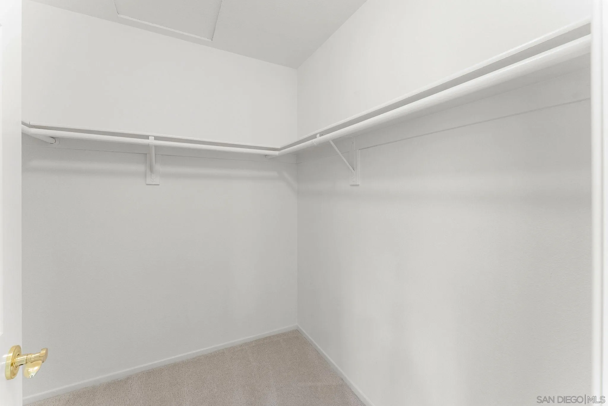 Photo #17: 260009671 Listing: Photo #17