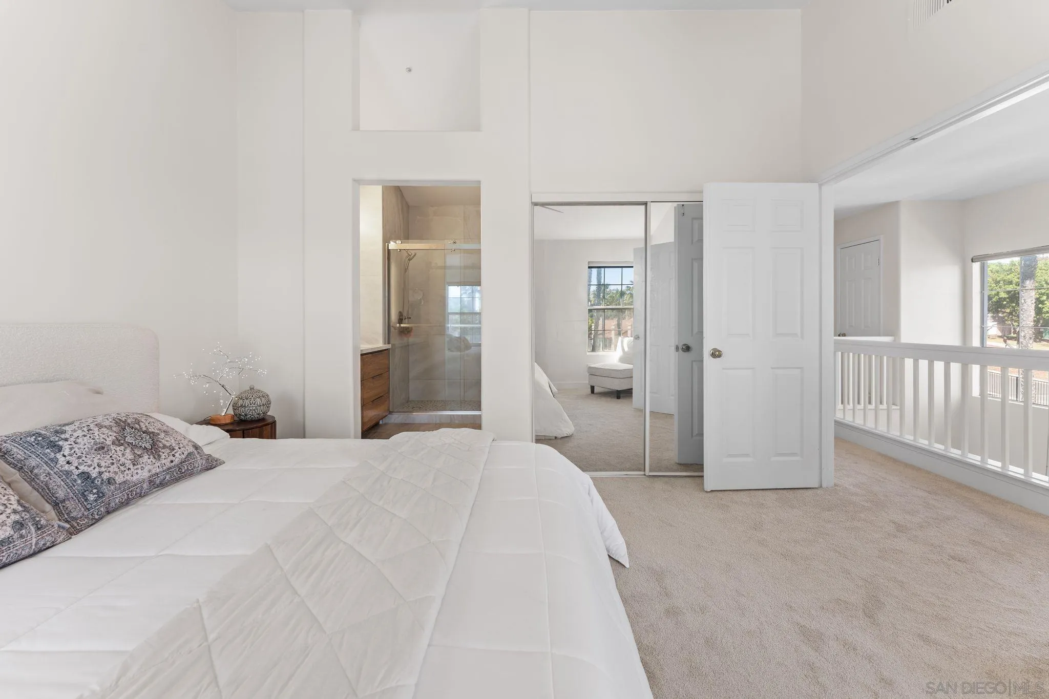 https://cdn.realtyfeed.com/cdn/127/260009682/409a7bac968a07fa39ed15f597c58095.webp