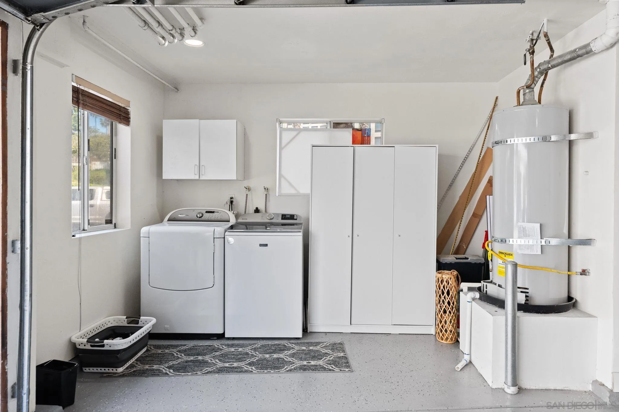 https://cdn.realtyfeed.com/cdn/127/260009682/8a7bb38e37dfb6f70929eb777cd3d4dc.webp