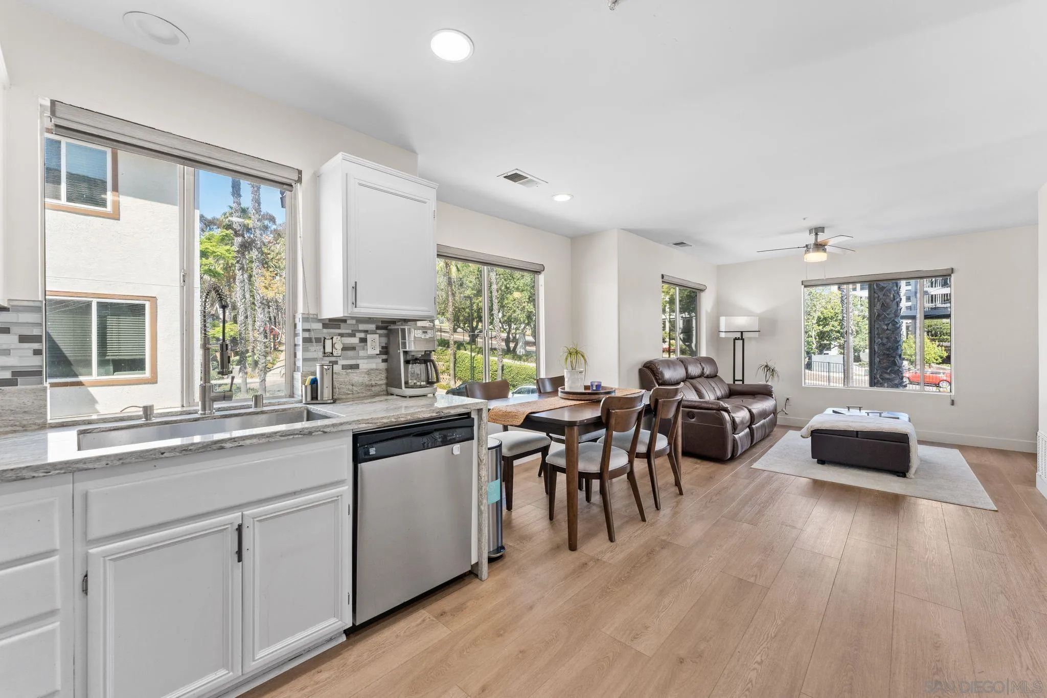https://cdn.realtyfeed.com/cdn/127/260009682/d6586aeb2150831394f0706c2e4a6671.webp