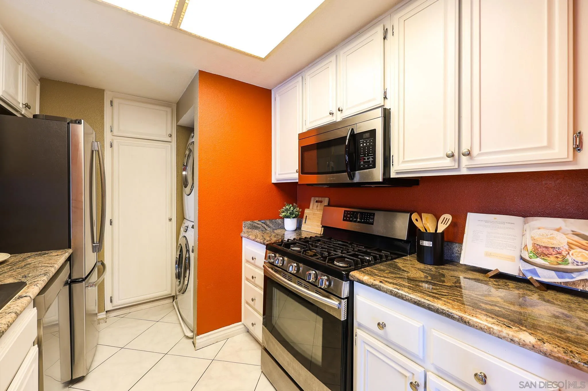 https://cdn.realtyfeed.com/cdn/127/260009683/4aaace40ea8b6837b365e74731b597e4.webp