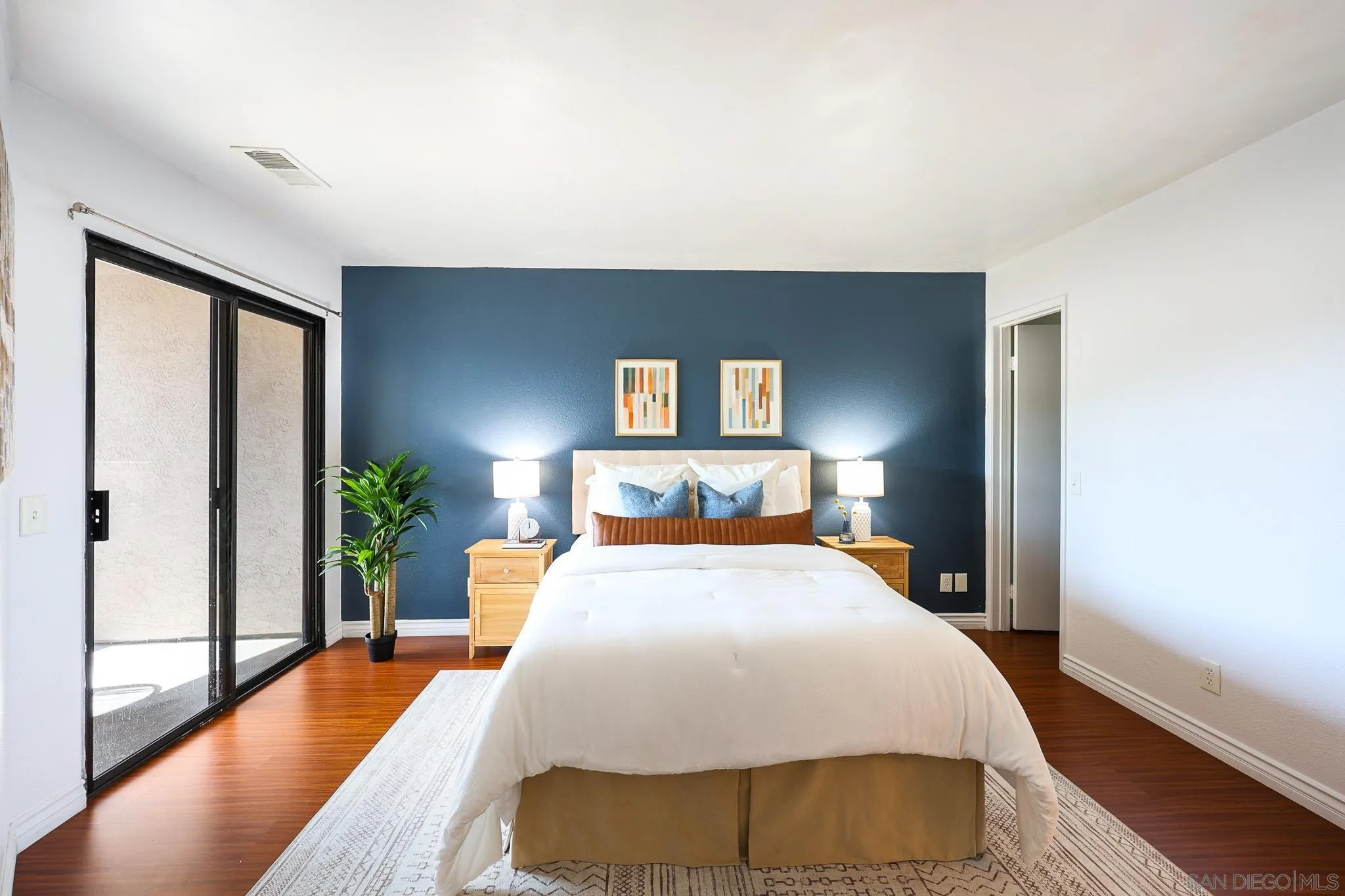 https://cdn.realtyfeed.com/cdn/127/260009683/6928fc8c71c681e1faf704d8e71c5772.webp