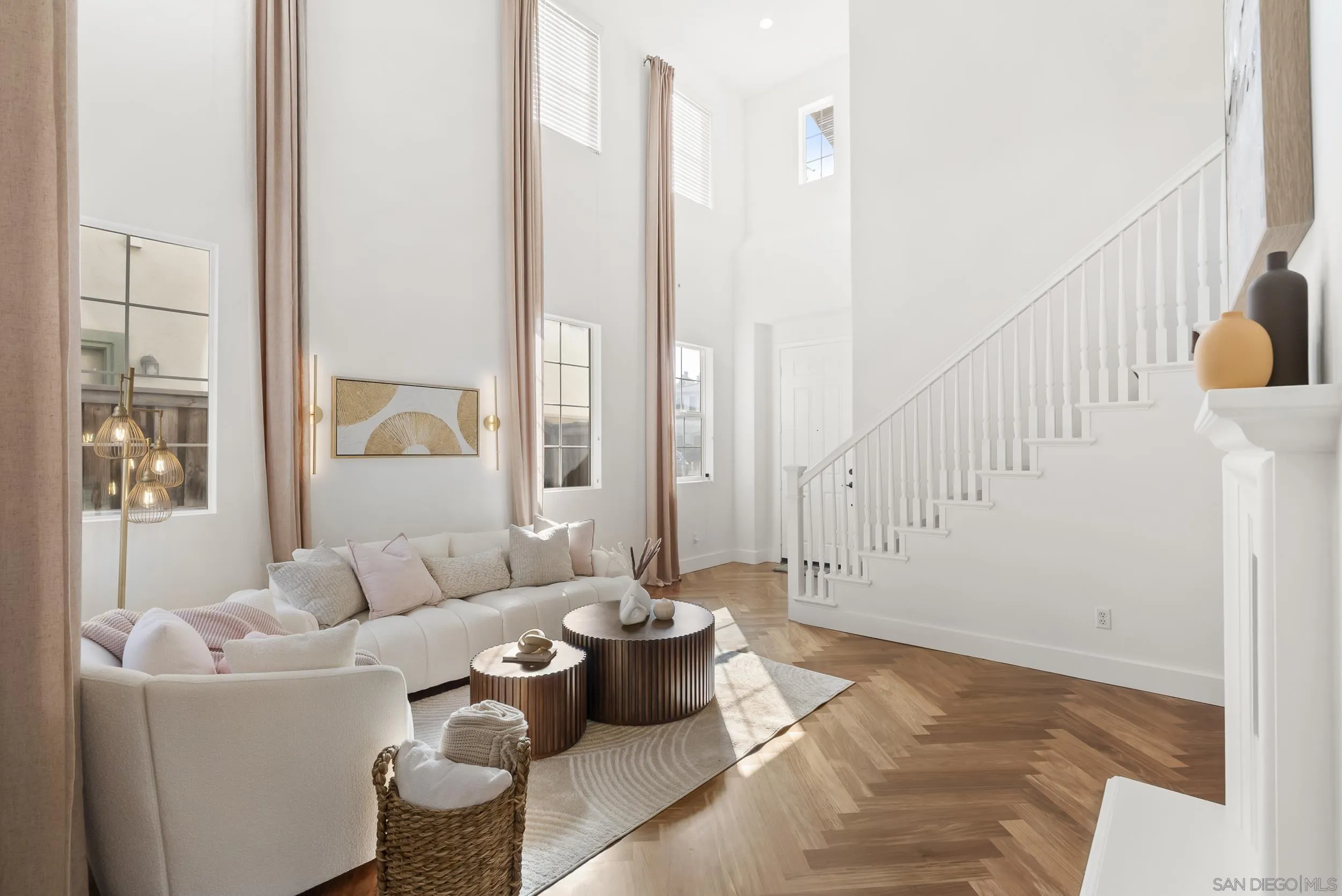 https://cdn.realtyfeed.com/cdn/127/260009686/1bc1c734c78ae349dd42ec6b72ab00a5.webp