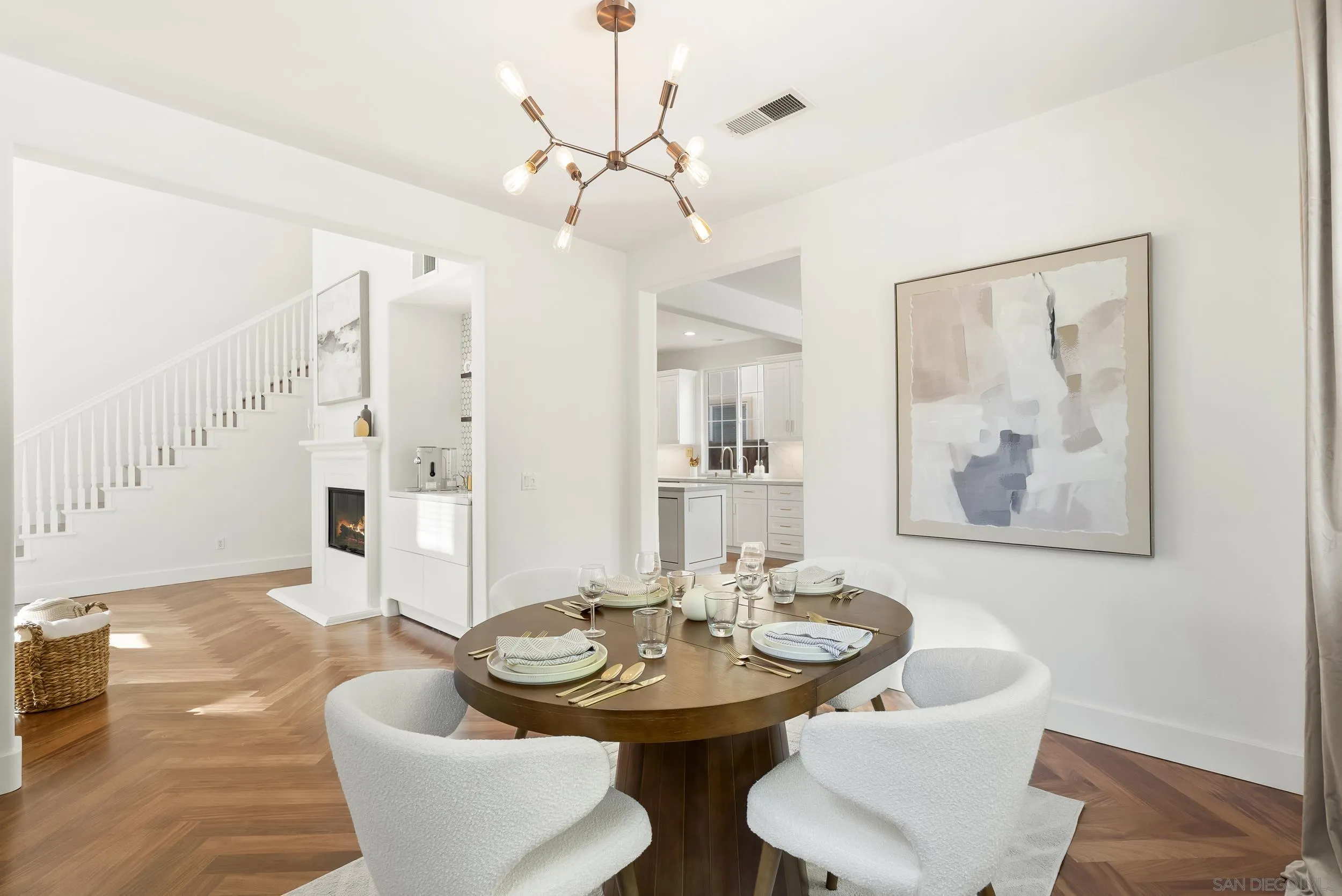 https://cdn.realtyfeed.com/cdn/127/260009686/4641d46b7495385bc56f90c0e2e32c67.webp