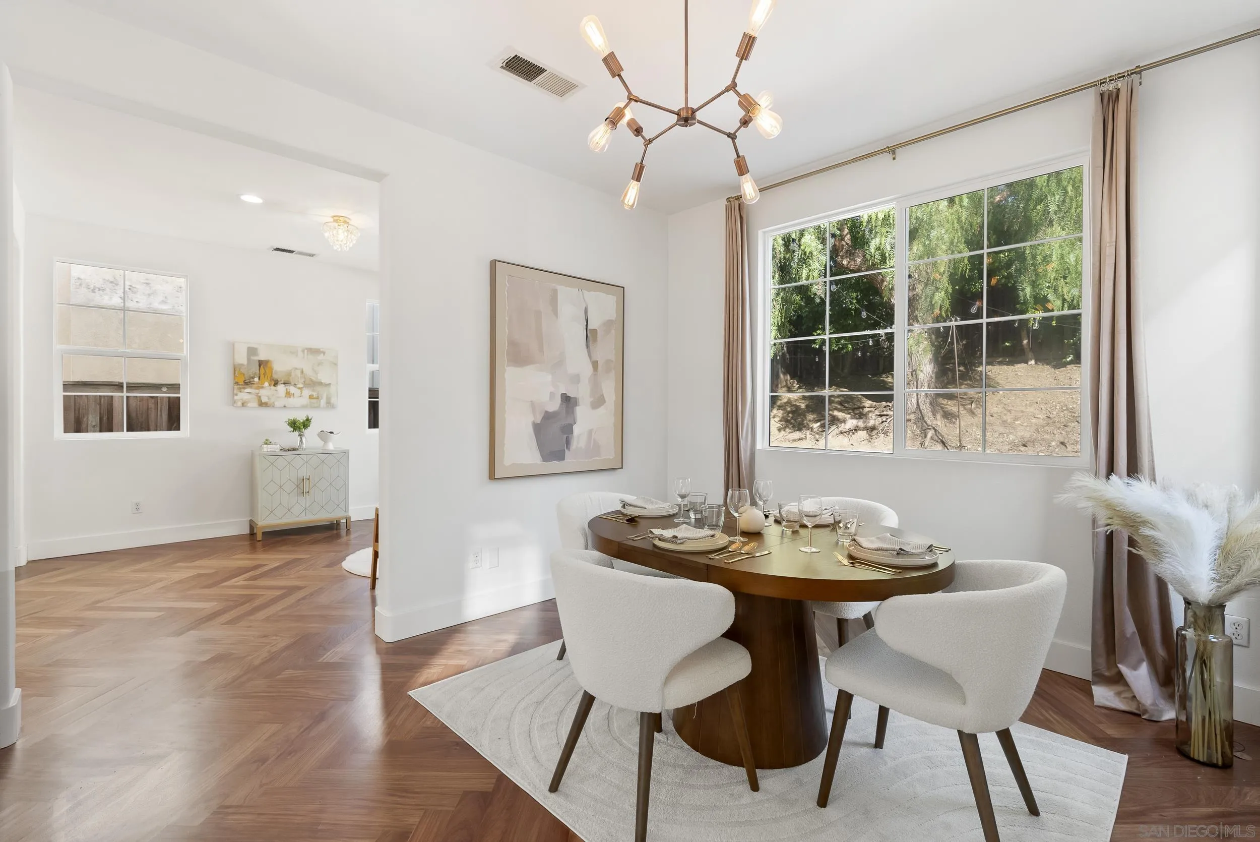 https://cdn.realtyfeed.com/cdn/127/260009686/ce1f28c7b7450f5b2902ee3f754a31e1.webp