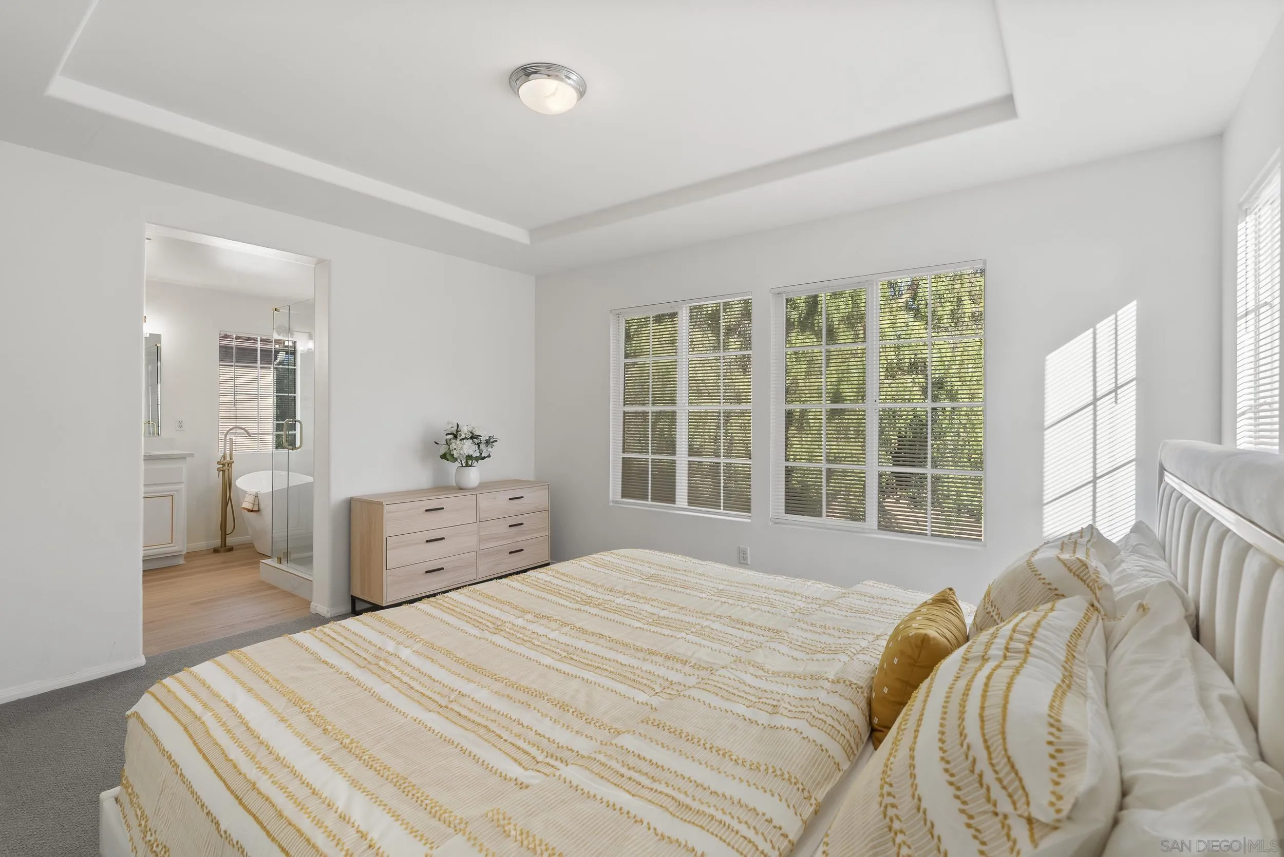 https://cdn.realtyfeed.com/cdn/127/260009686/f87b85a08a4e1bcb8ea697baf904c5f4.webp