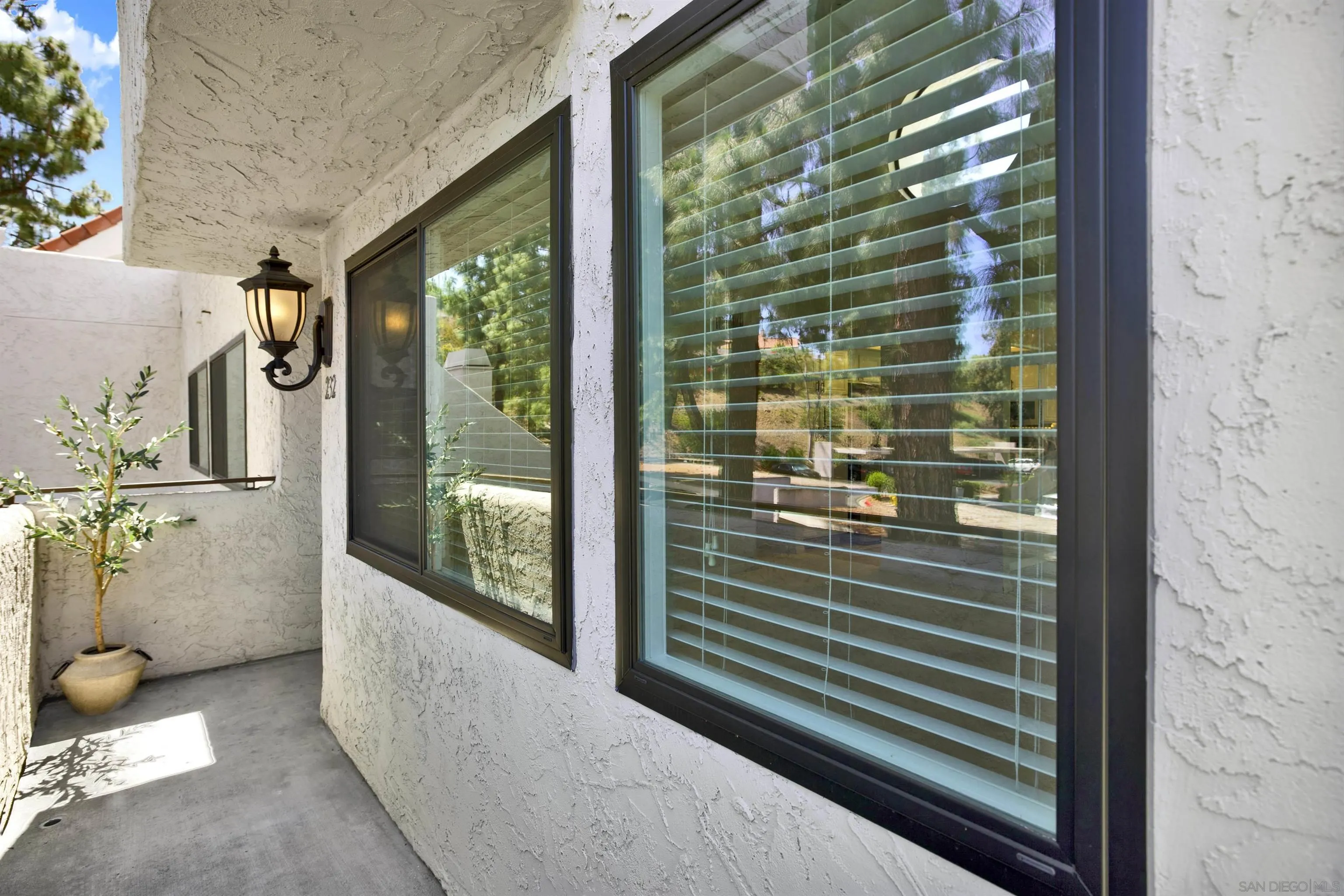 Photo #4: 260009692 Listing: Photo #4