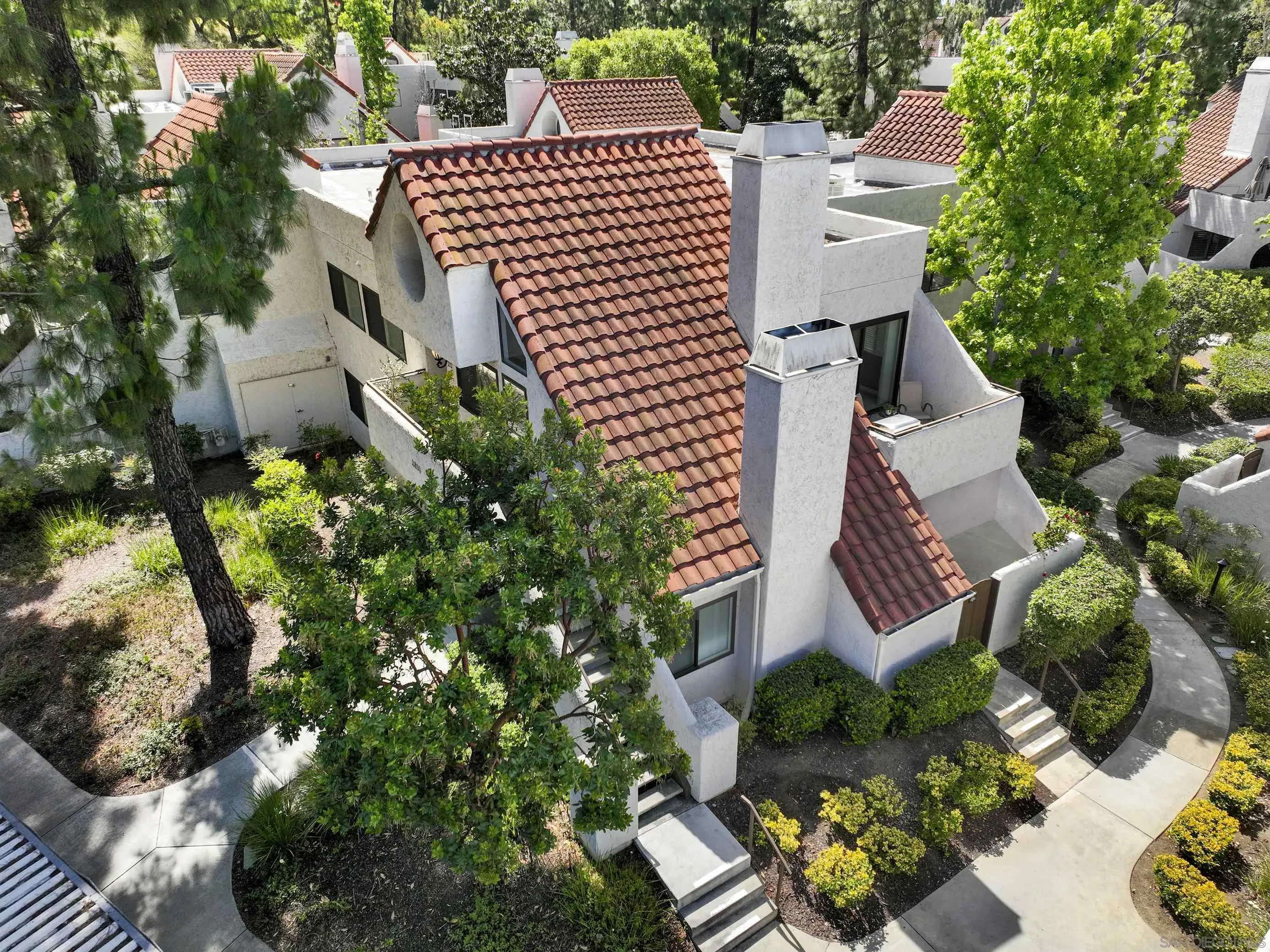 Photo #2: 260009692 Listing: Photo #2