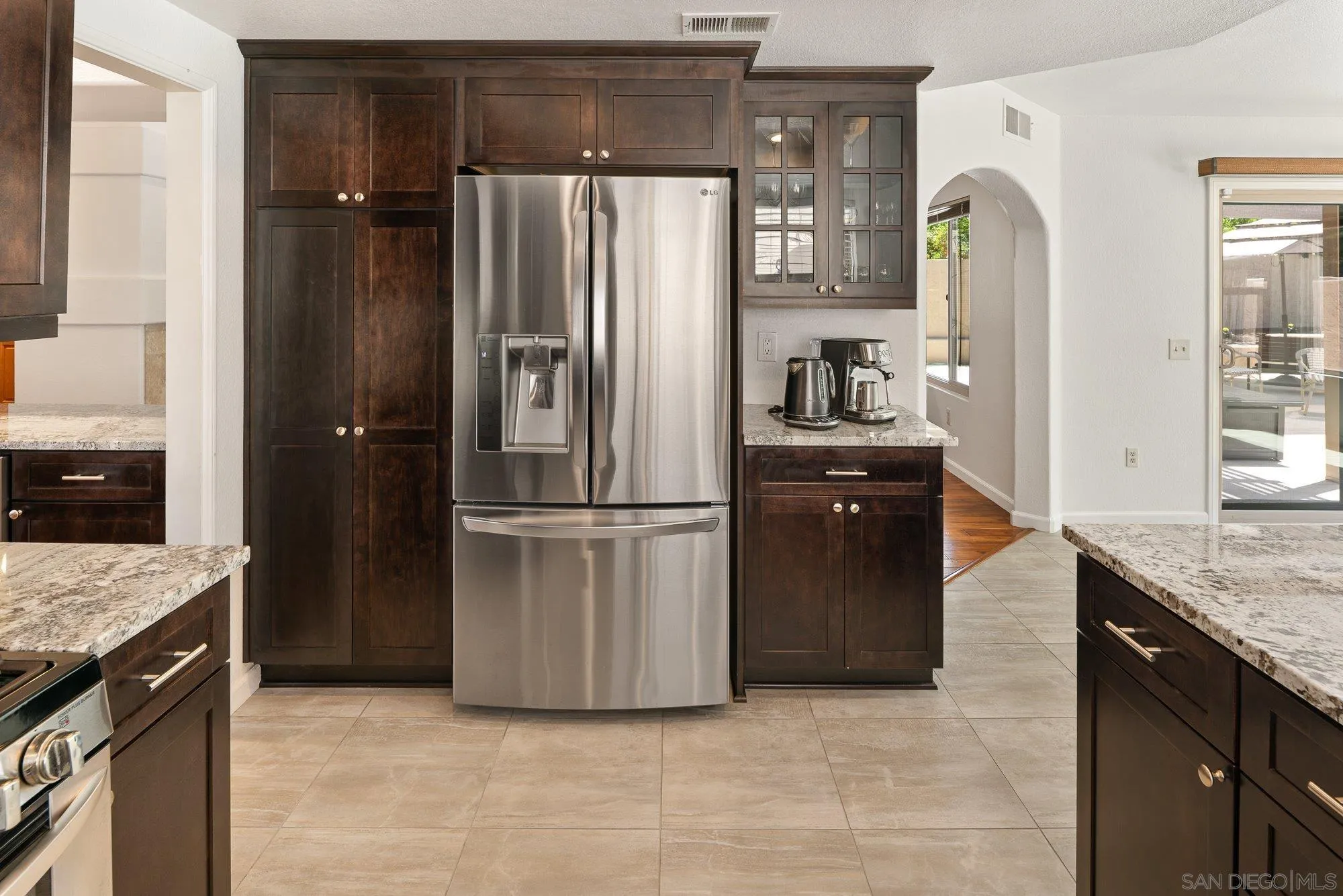 https://cdn.realtyfeed.com/cdn/127/260009698/de8d306b7b9101534a940d7c20c299e5.webp