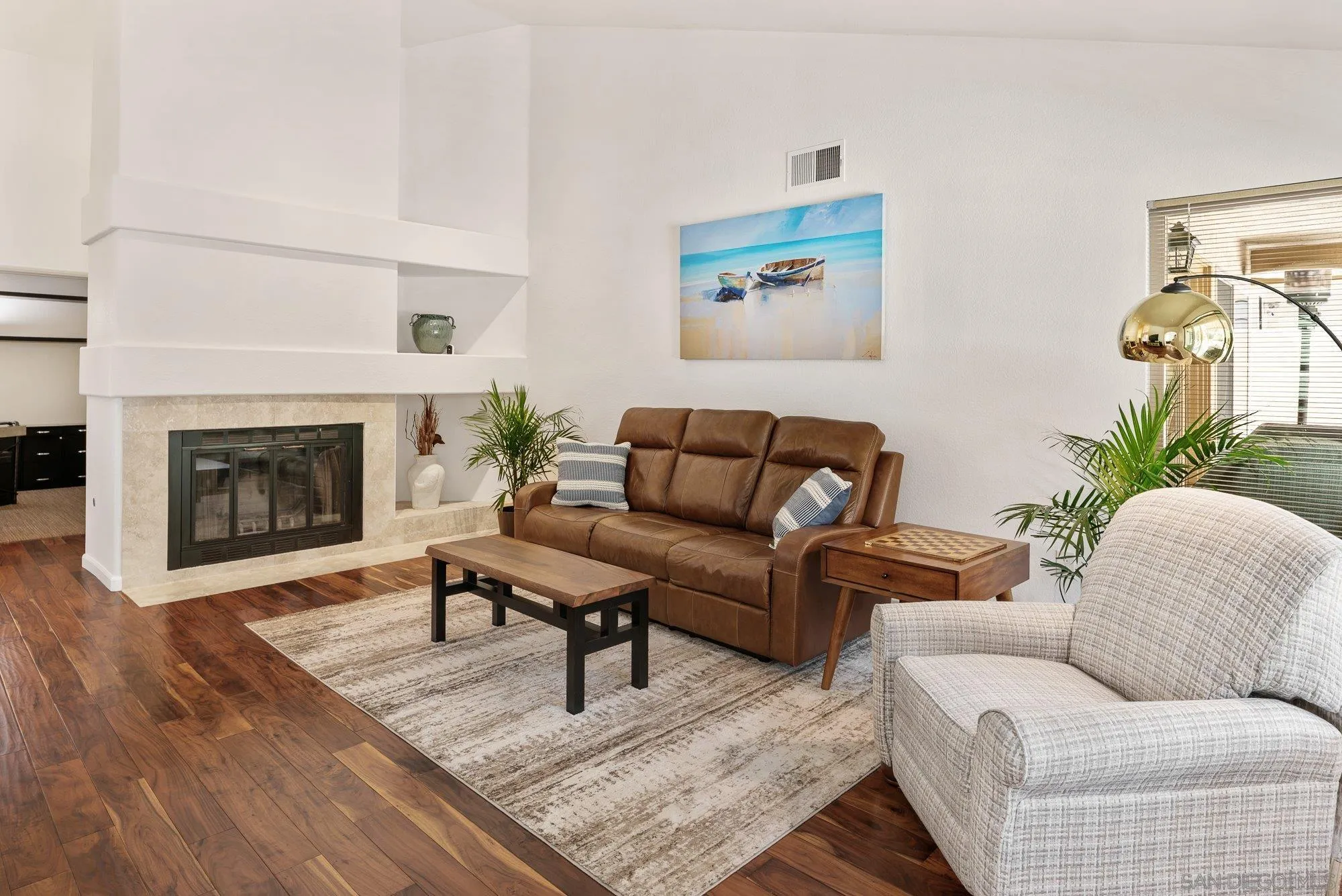 https://cdn.realtyfeed.com/cdn/127/260009698/fbd3644fb07e45ab70e06bc7121adbf0.webp