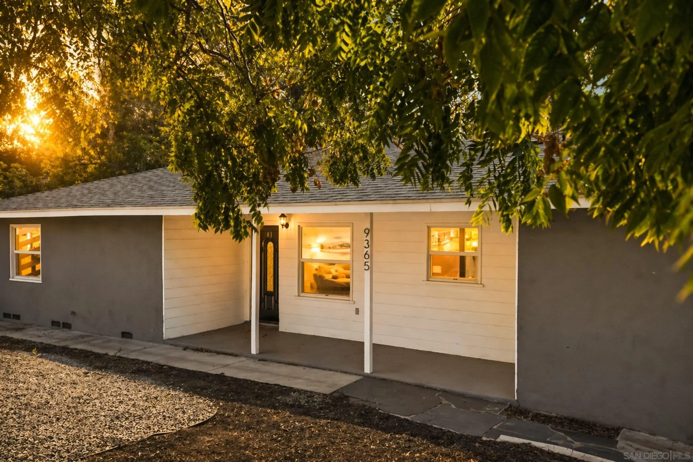 https://cdn.realtyfeed.com/cdn/127/260009699/eed051caf75a07b7f9446a72bafaffa3.webp