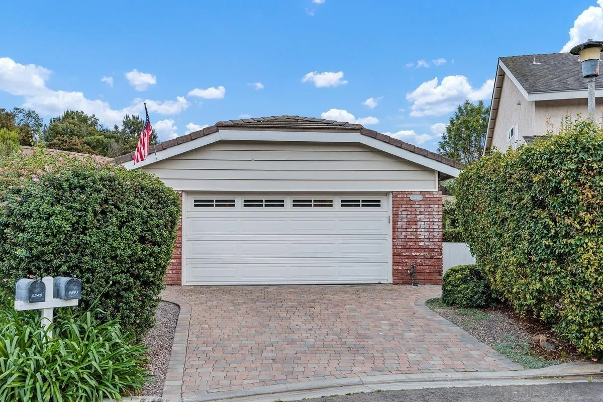 https://cdn.realtyfeed.com/cdn/127/260009701/1174d800ab93187847aa34021db21e75.webp