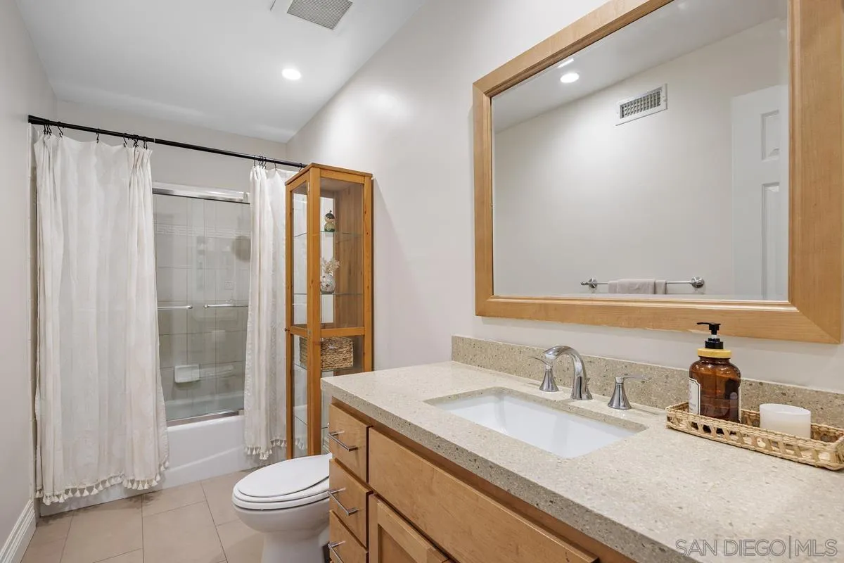 https://cdn.realtyfeed.com/cdn/127/260009701/454408f6df99ca824e9524499d1faeee.webp