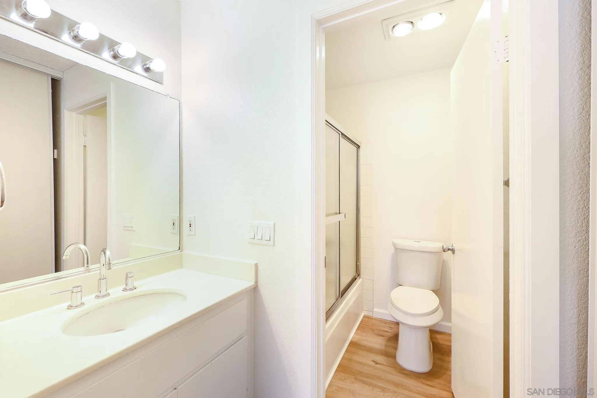 Photo #17: 260009703 Listing: Photo #17