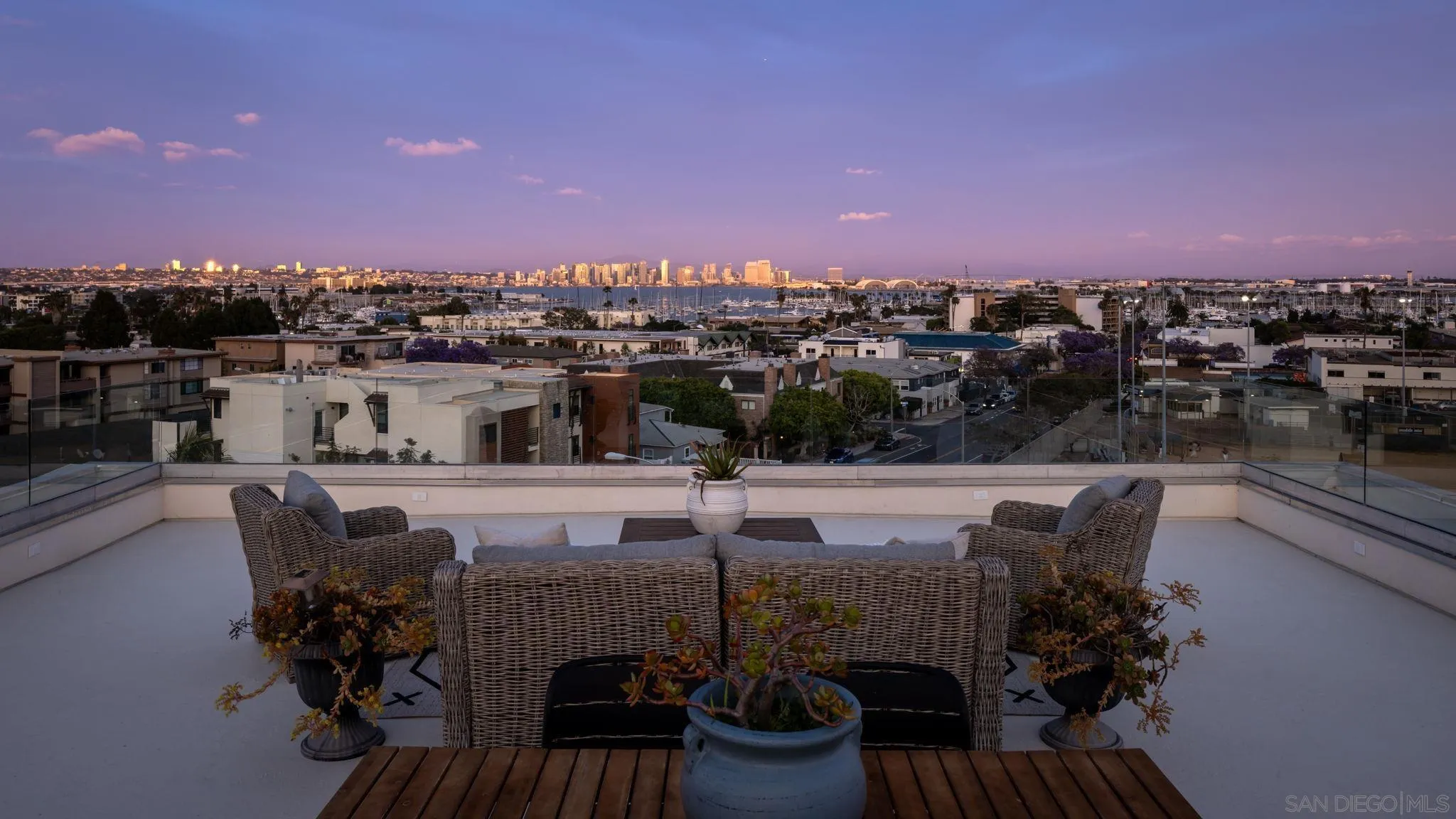 https://cdn.realtyfeed.com/cdn/127/260009710/5e70fdca90a08af11e6cf74270ae3086.webp