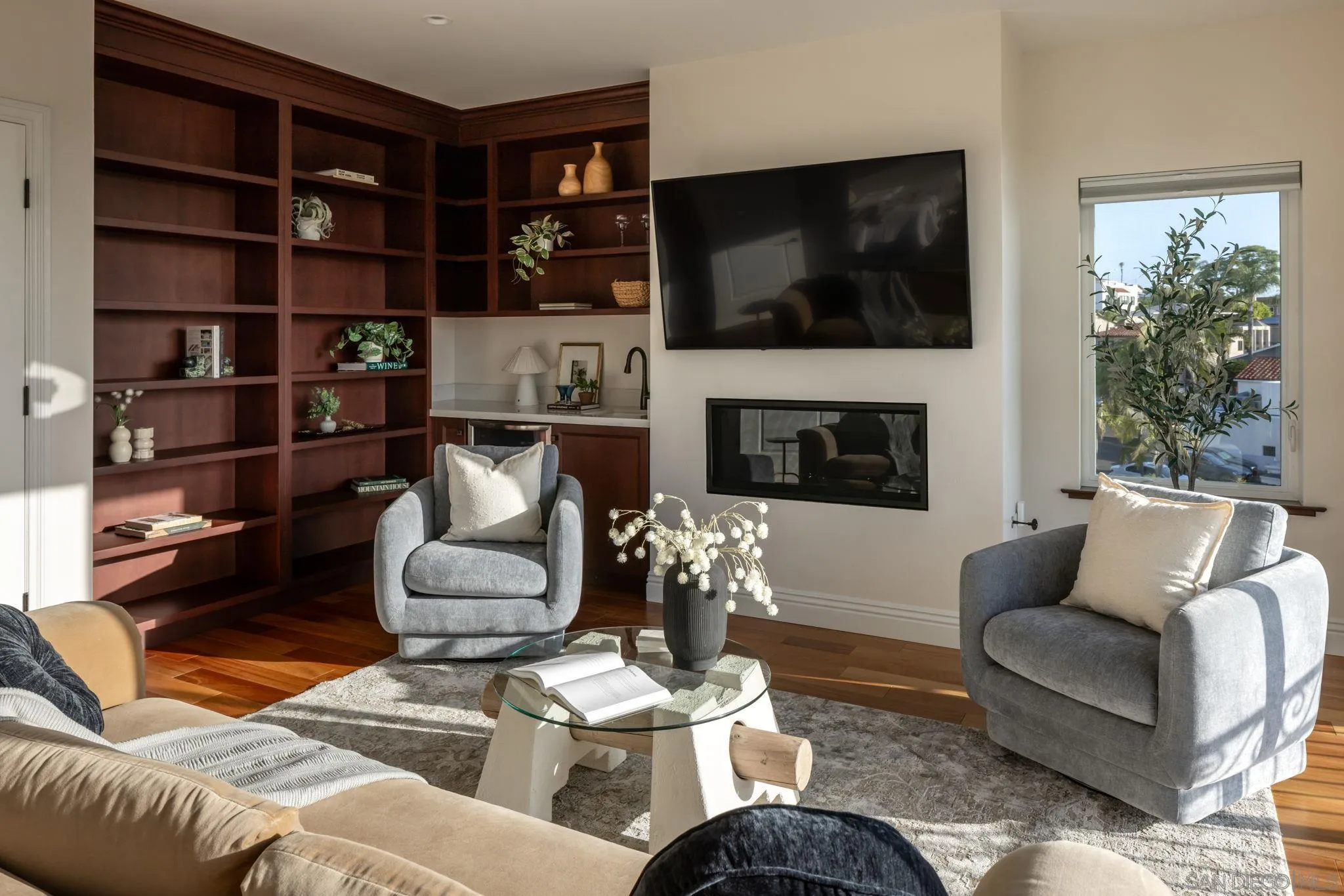 https://cdn.realtyfeed.com/cdn/127/260009710/8d3c8d078fa8e436752f09371c338f3a.webp