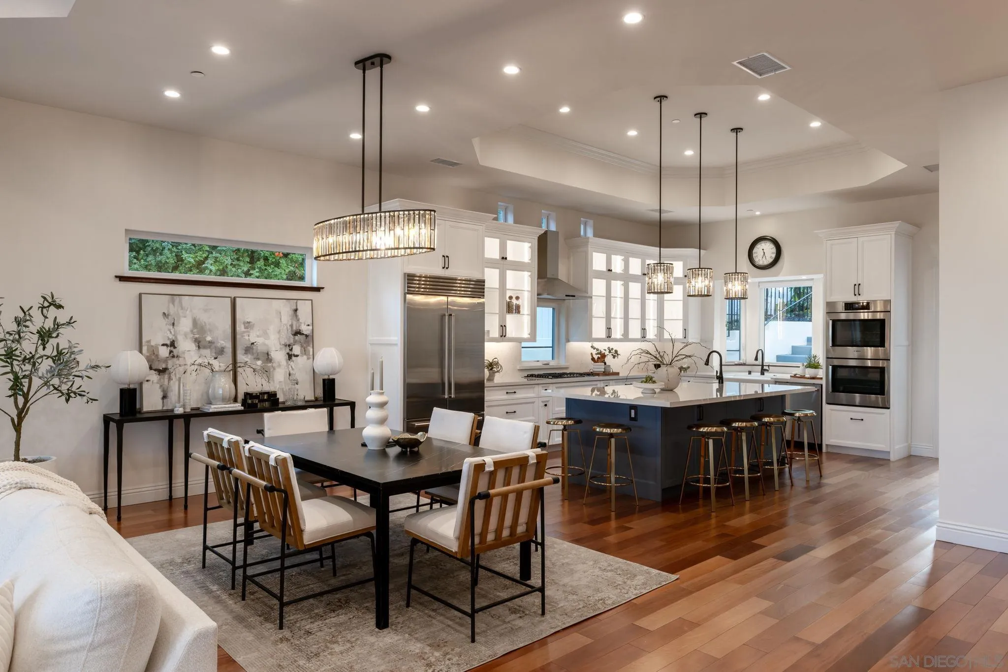 https://cdn.realtyfeed.com/cdn/127/260009710/8d9ba1d6e7c78d1a5928dc6370db07c9.webp