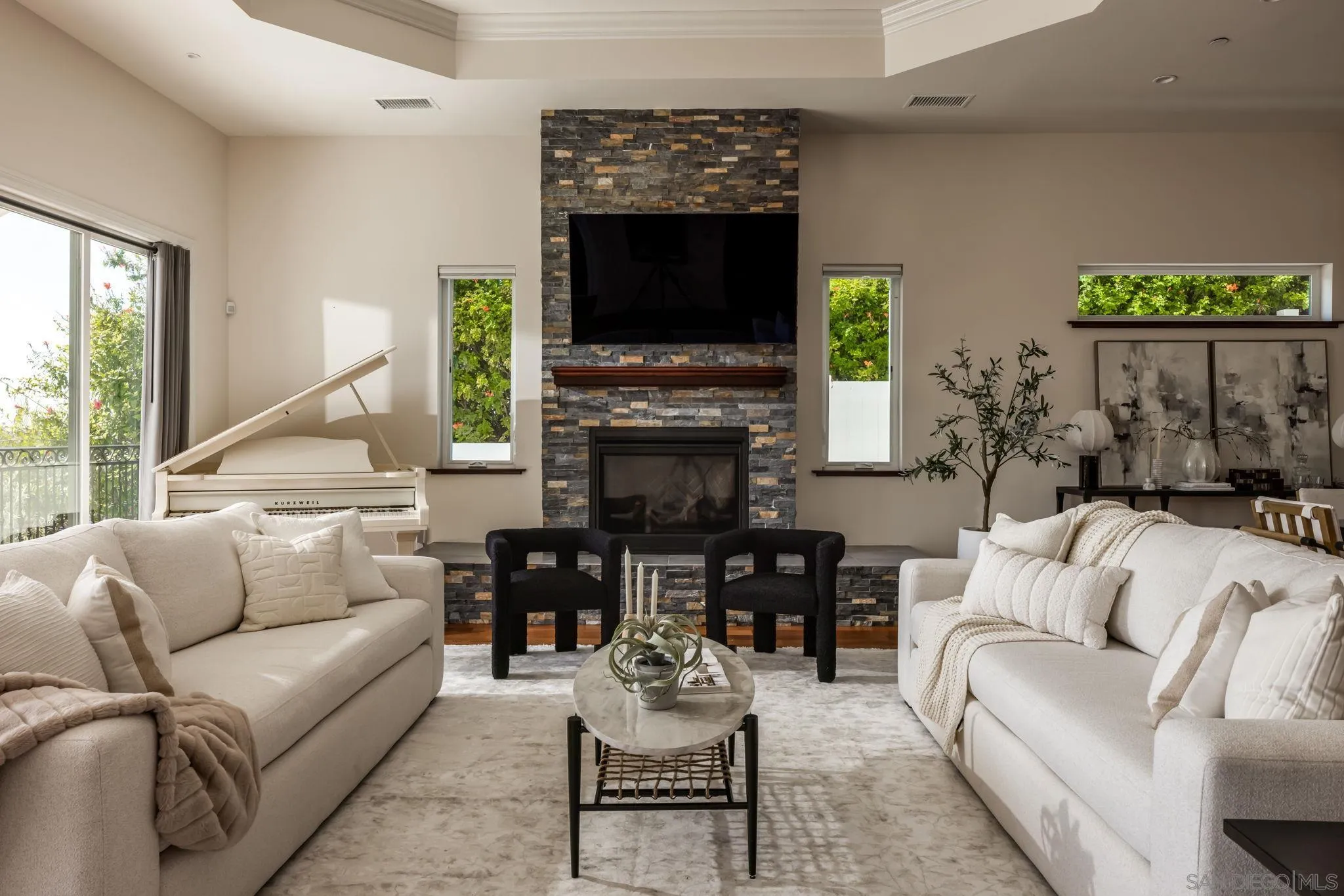 https://cdn.realtyfeed.com/cdn/127/260009710/b9c1d78652b9d74cc788ee412db964df.webp