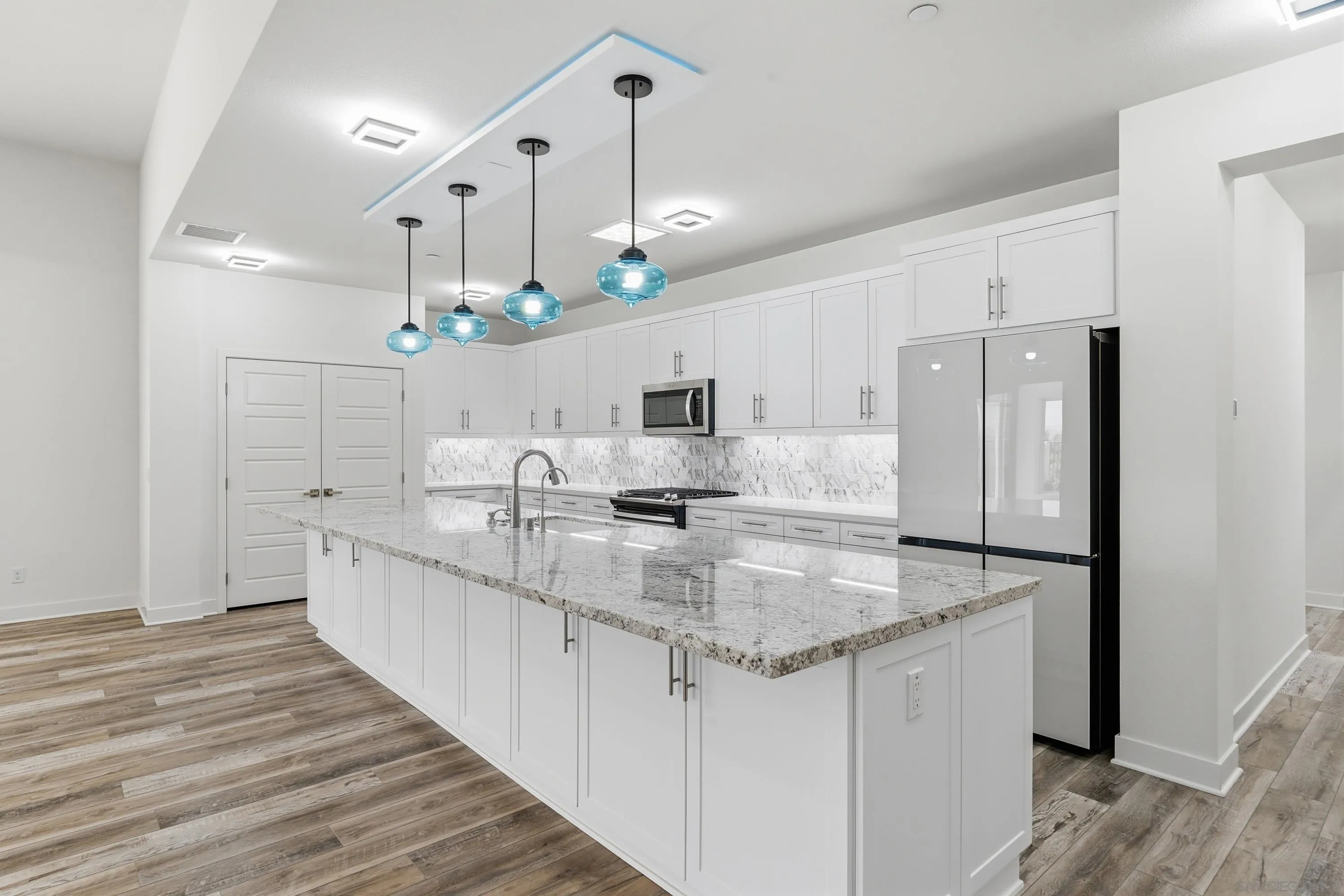 https://cdn.realtyfeed.com/cdn/127/260009714/2223684bf0a1a78ffa4920821f15581d.webp