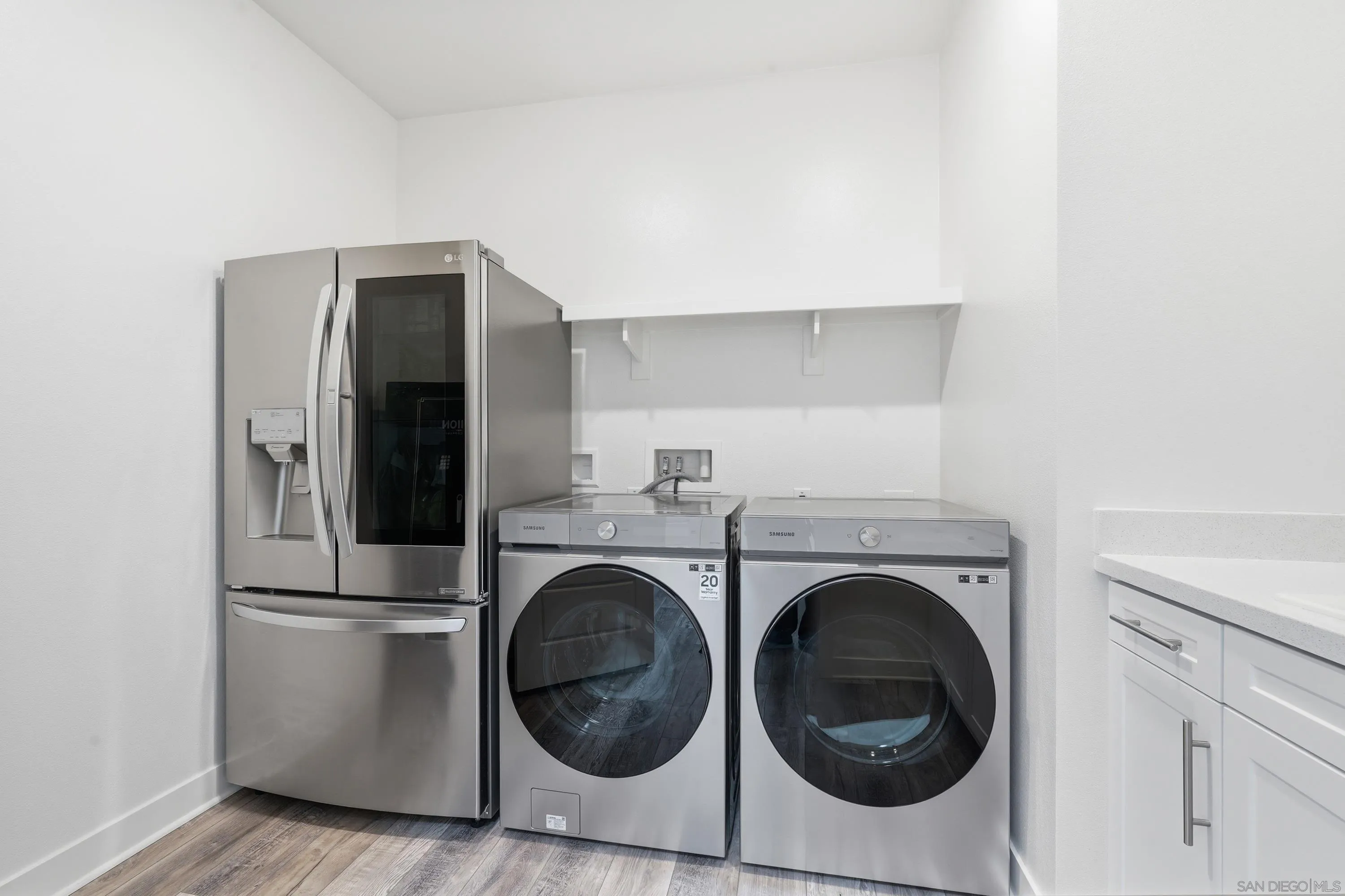https://cdn.realtyfeed.com/cdn/127/260009714/50b4836efd1d35947f2fc81f67778d3e.webp