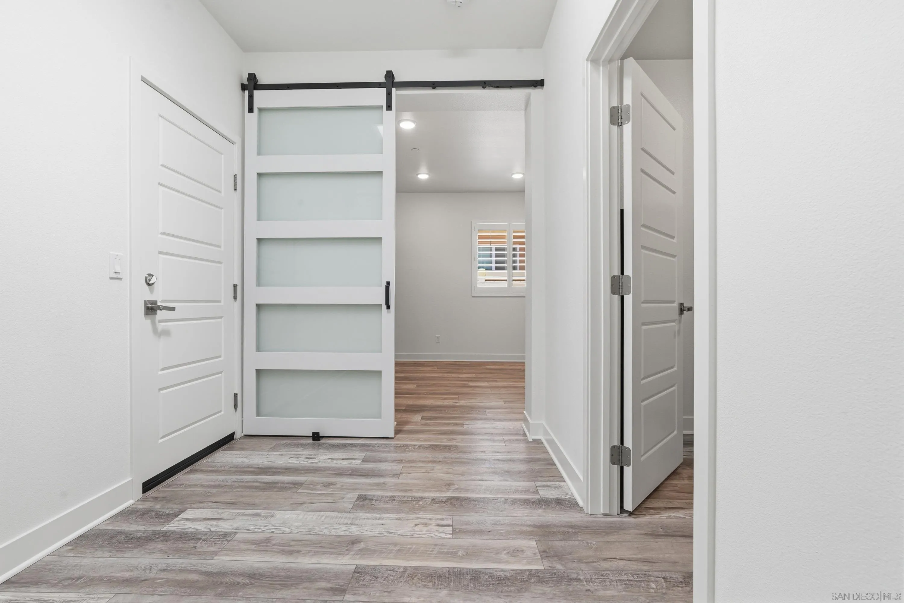 https://cdn.realtyfeed.com/cdn/127/260009714/531862507ec38458d3343b264ca30485.webp