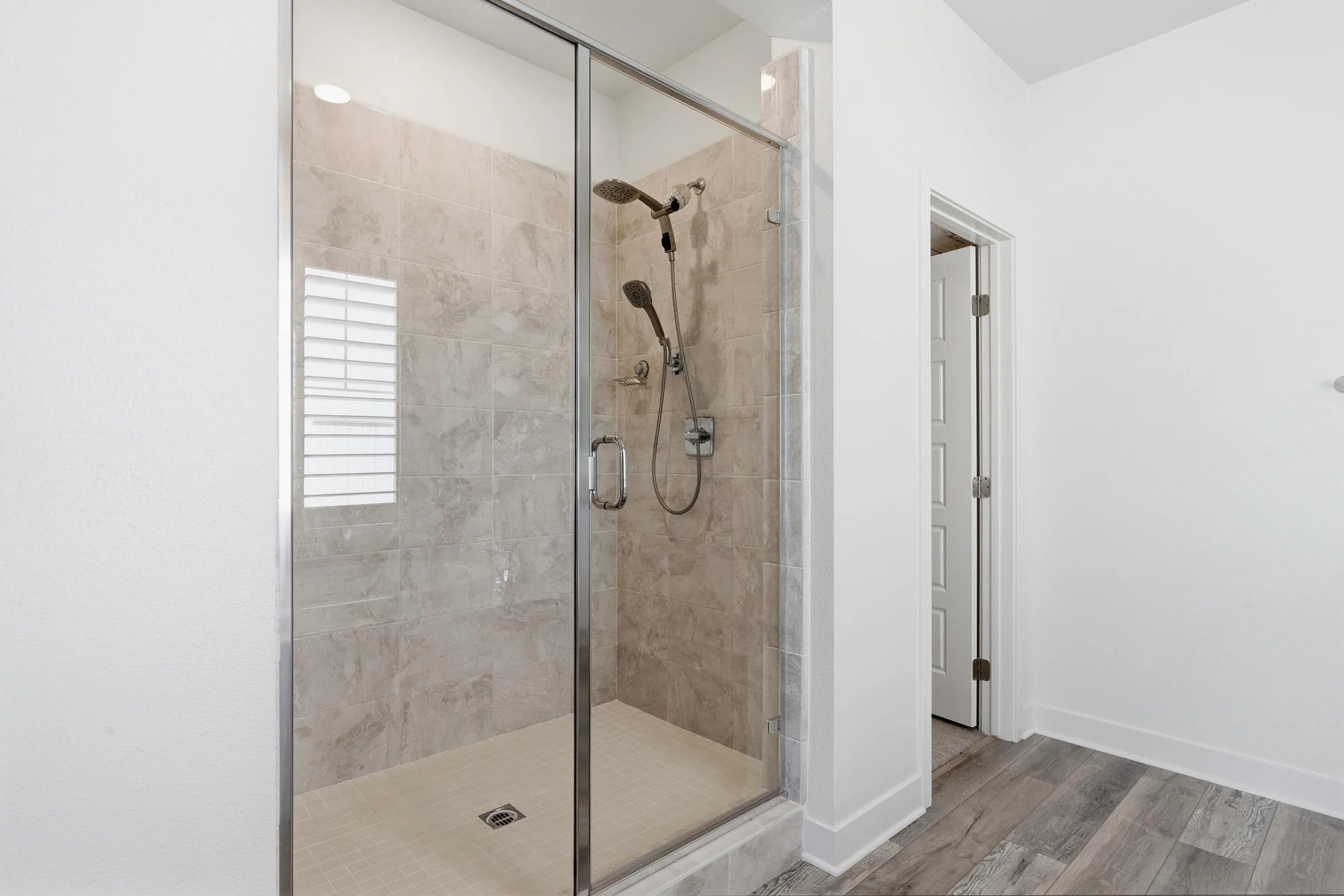 https://cdn.realtyfeed.com/cdn/127/260009714/8115efe76135b31fb4a52413d731e53c.webp