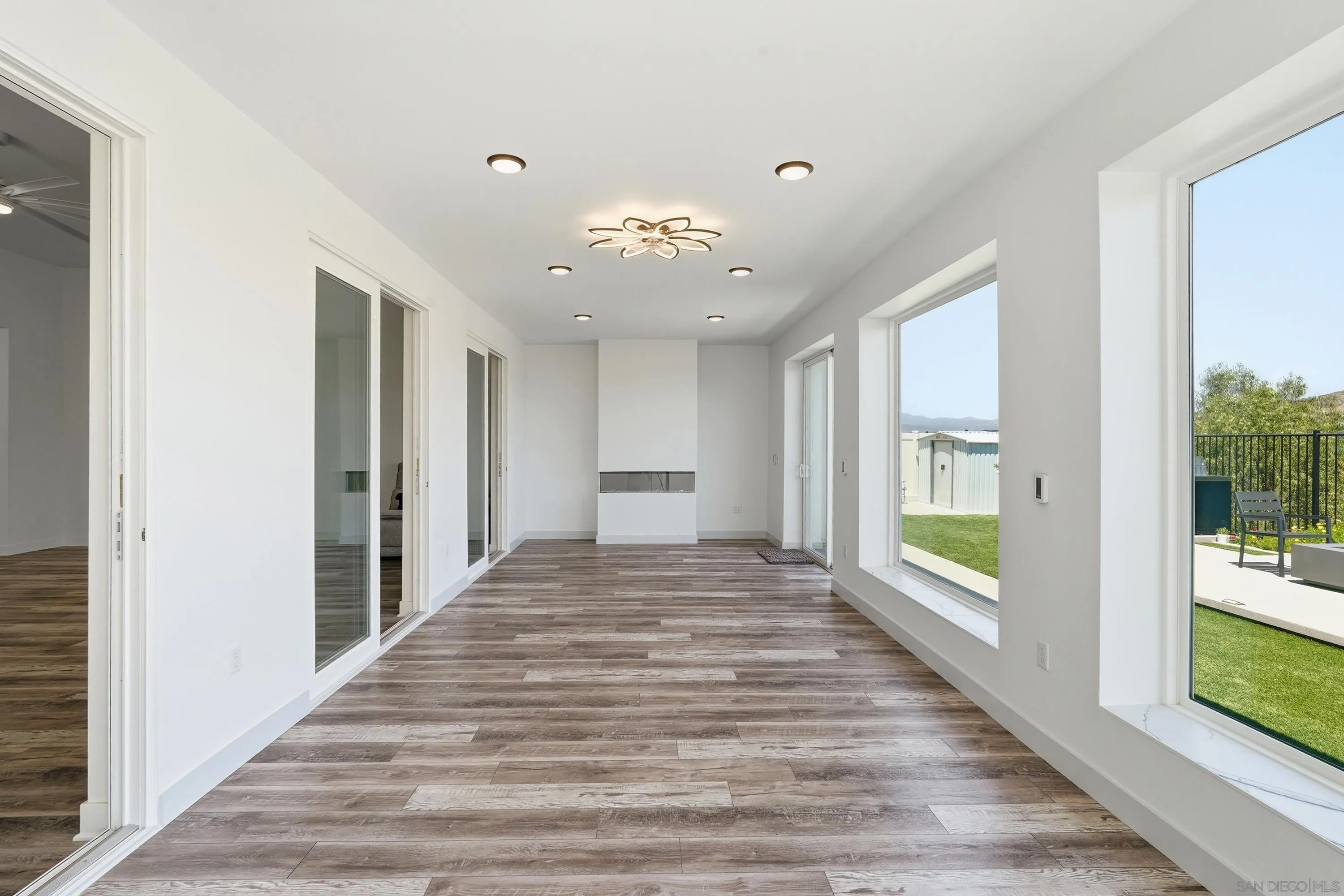https://cdn.realtyfeed.com/cdn/127/260009714/8e4194a96f7da519ab75ffae5990d6e9.webp