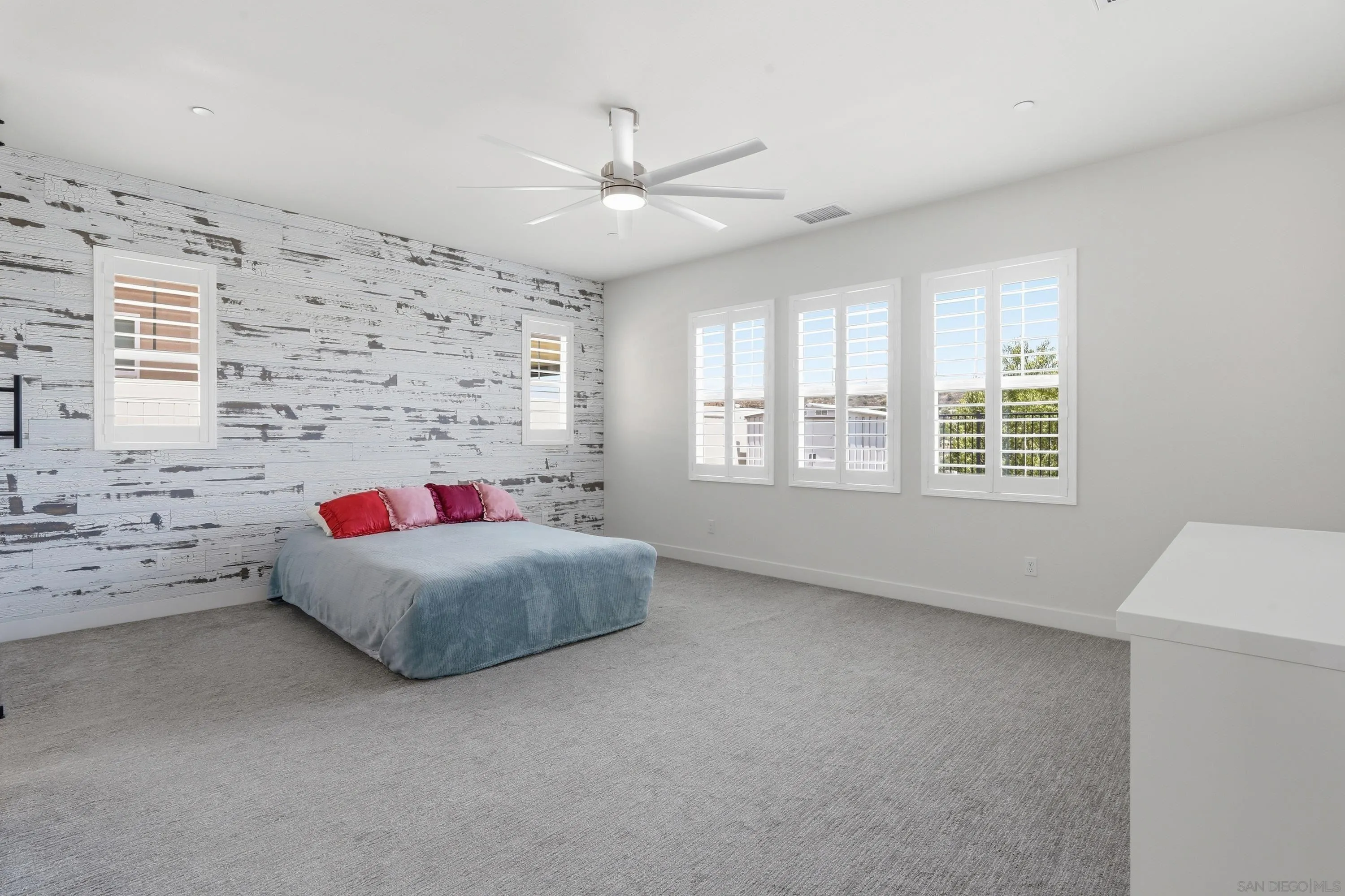 https://cdn.realtyfeed.com/cdn/127/260009714/a21de855a6eab3a7e1c245479e2e5de3.webp