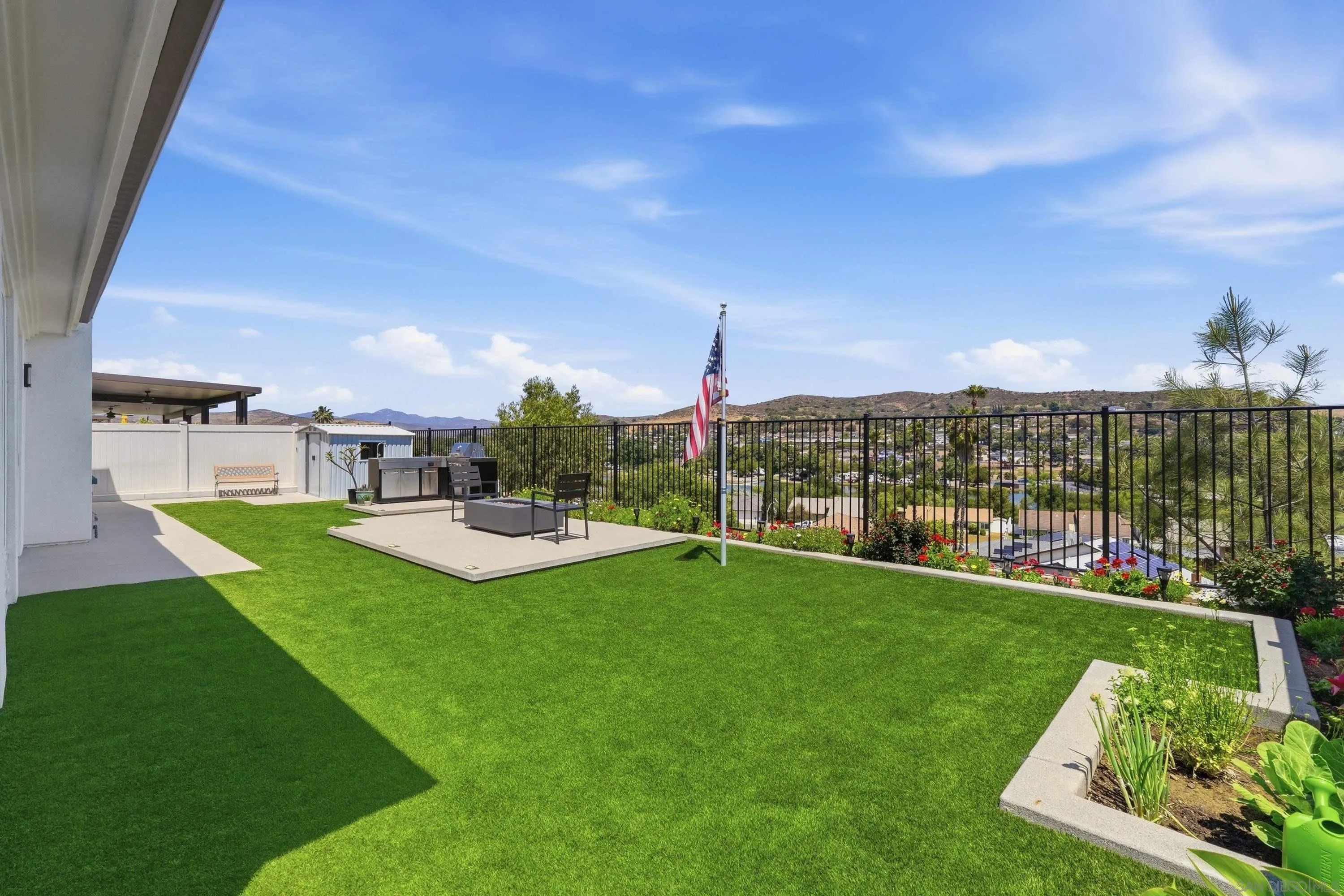 https://cdn.realtyfeed.com/cdn/127/260009714/d01316483d224143fc5d0b16639d6dfc.webp