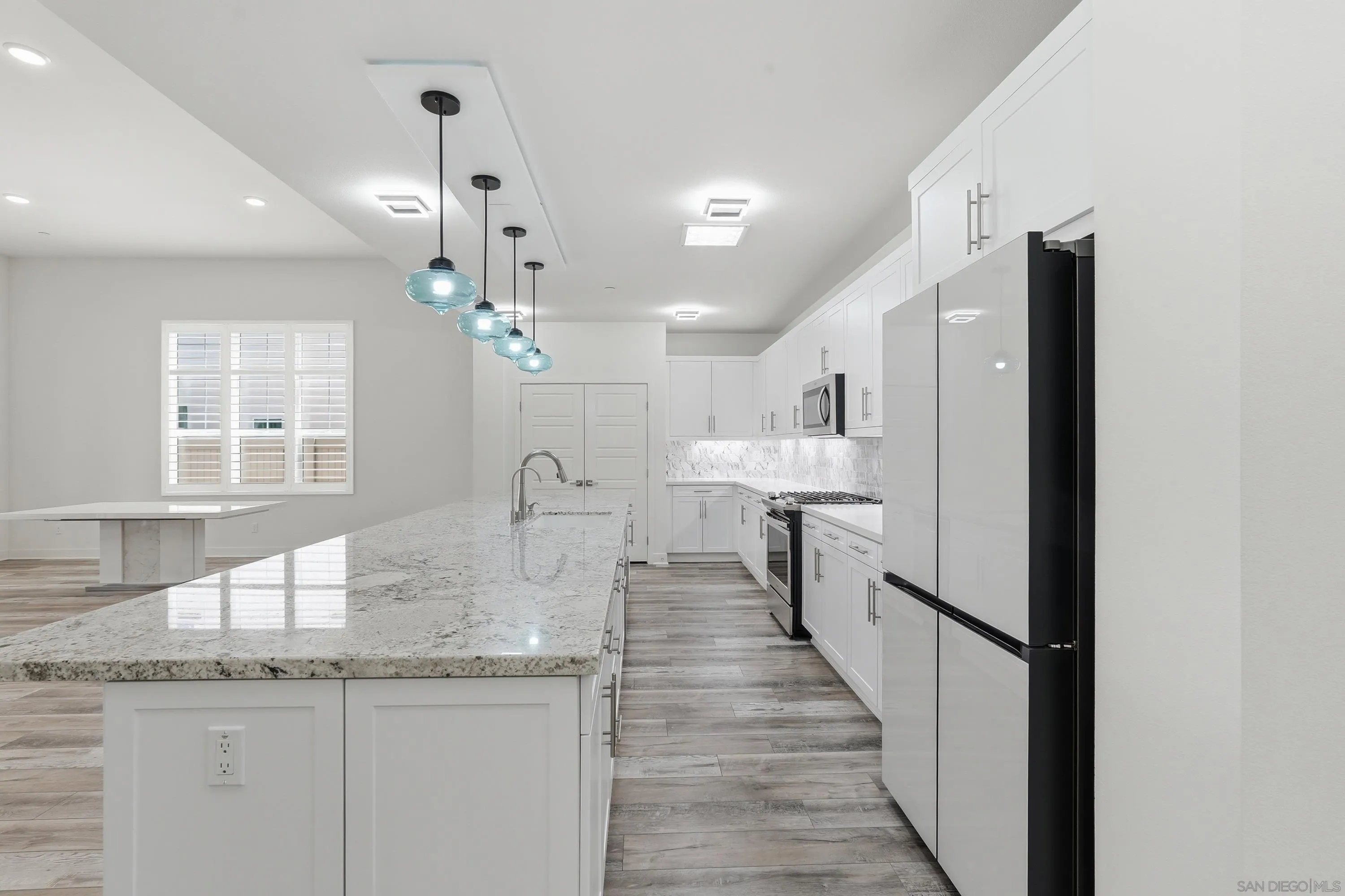https://cdn.realtyfeed.com/cdn/127/260009714/df1f574809519eec71ff4a242f212bf9.webp