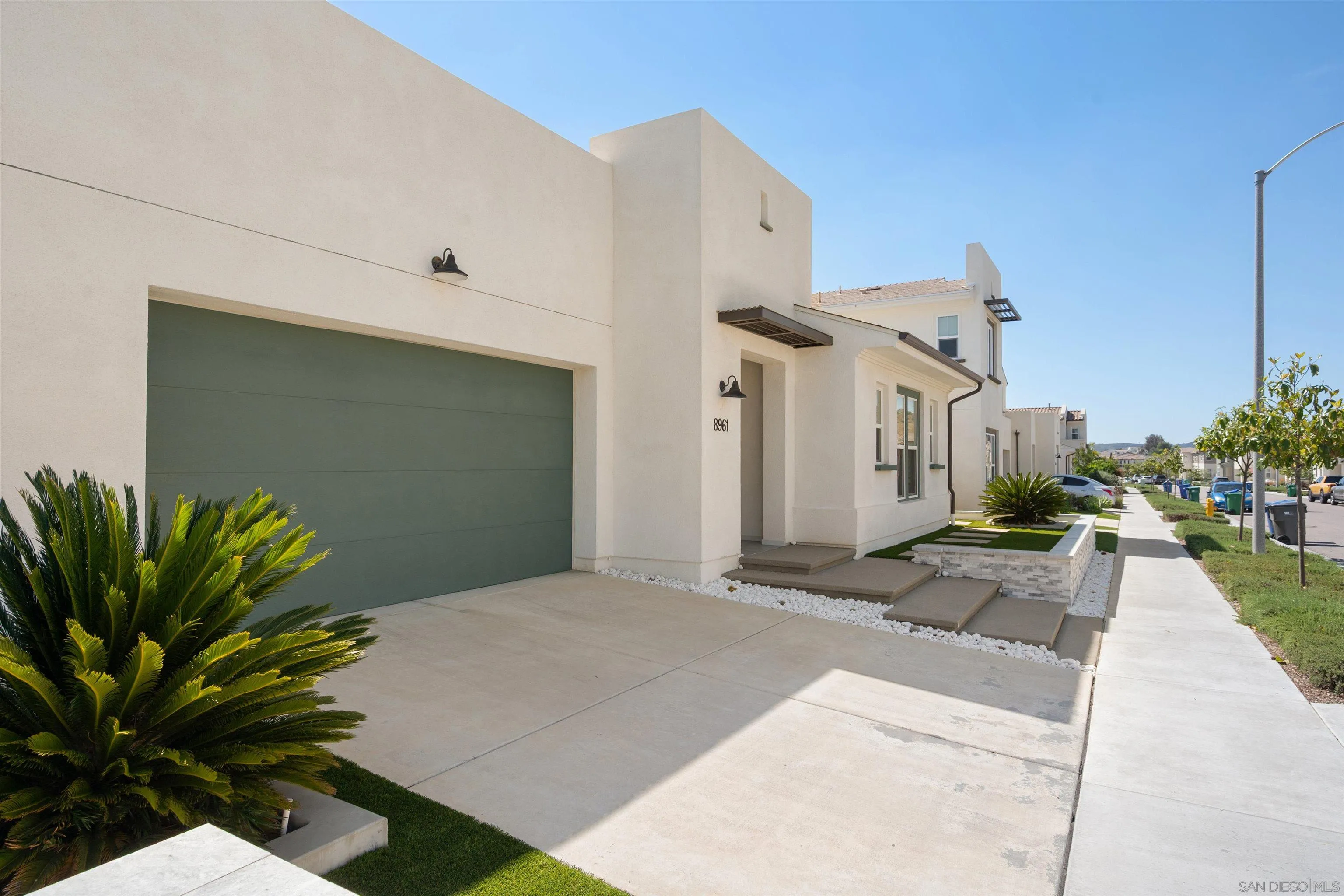 https://cdn.realtyfeed.com/cdn/127/260009714/e9b958852d93a2bb4aacdfa9810aa548.webp