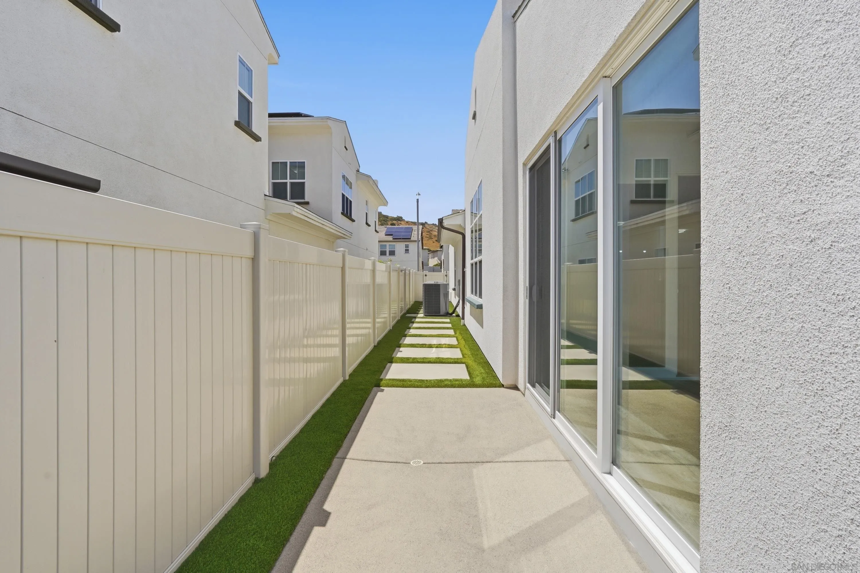 https://cdn.realtyfeed.com/cdn/127/260009714/f7a4684eeda0b497cdf3fa6a942fe32b.webp