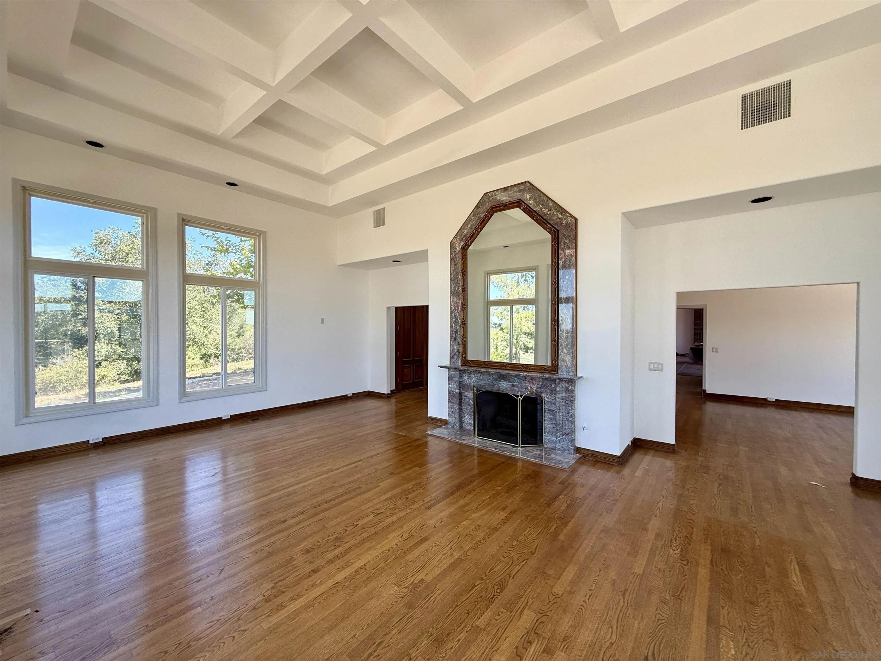 https://cdn.realtyfeed.com/cdn/127/260009720/1510c074c9271574373512c2031f20f6.webp