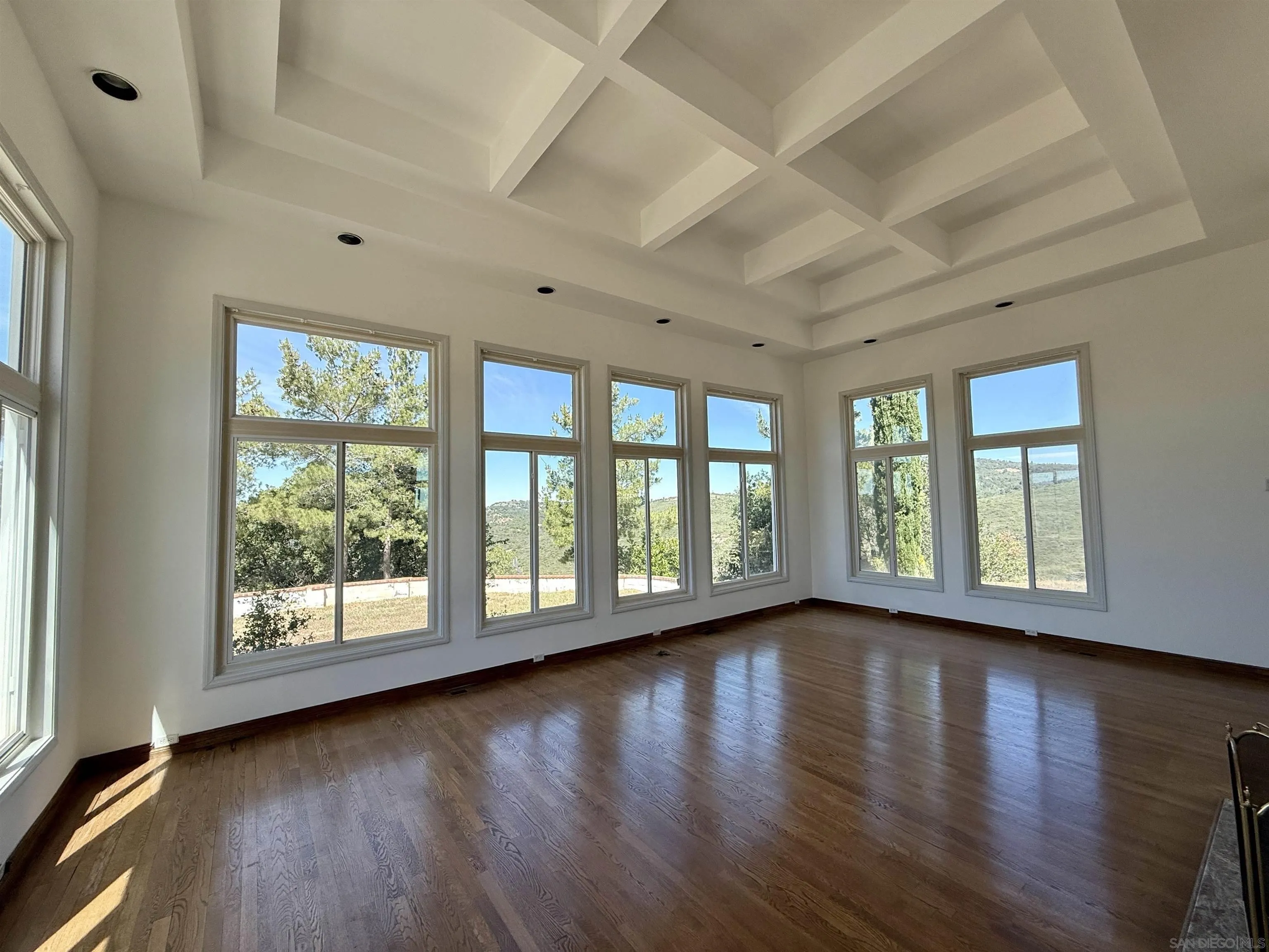 https://cdn.realtyfeed.com/cdn/127/260009720/1612e1841ad92e3a84dd2e9a2db5c2dd.webp