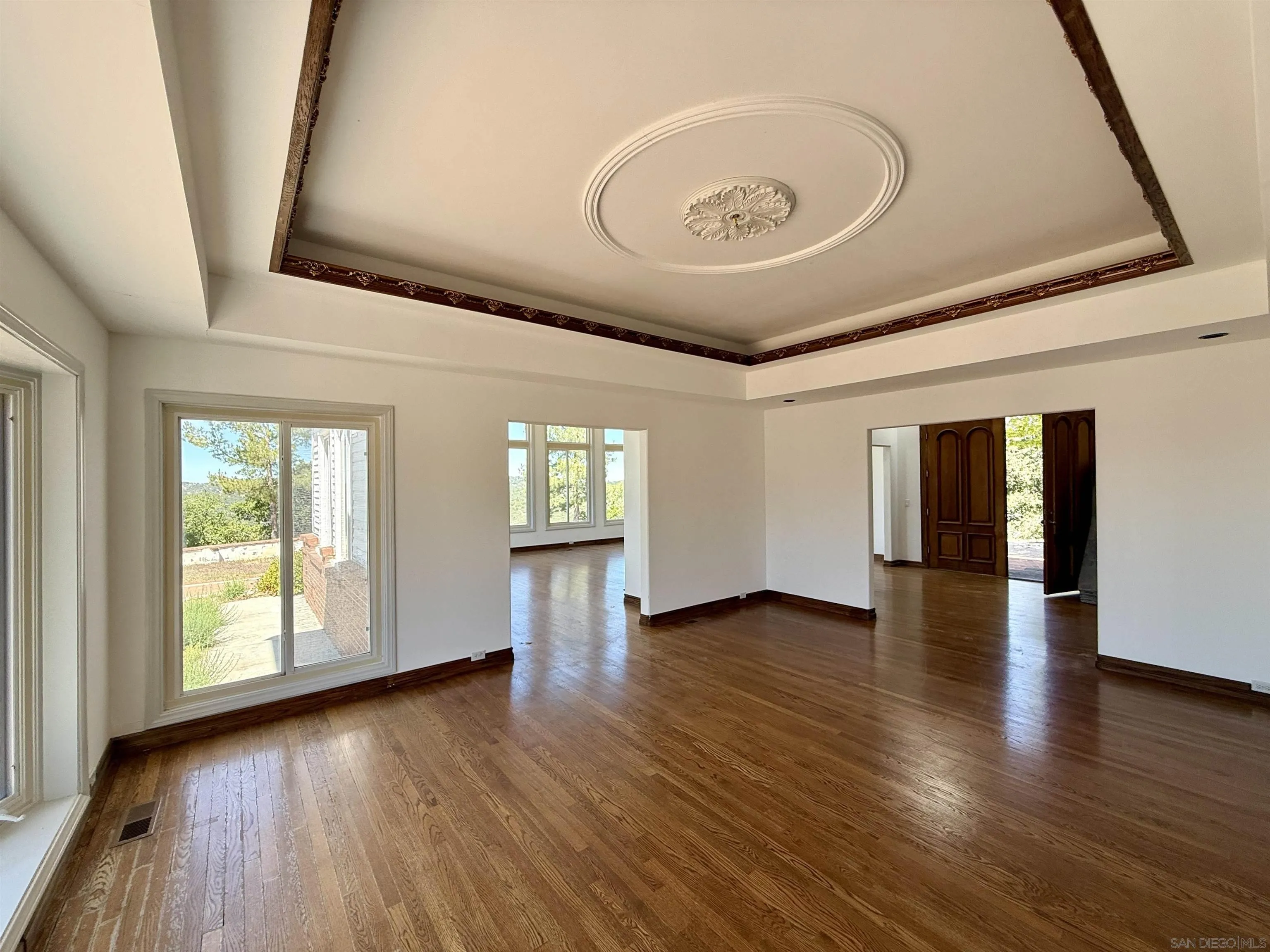 https://cdn.realtyfeed.com/cdn/127/260009720/3b8b5d3972383e4fc01ce102c6e62b48.webp